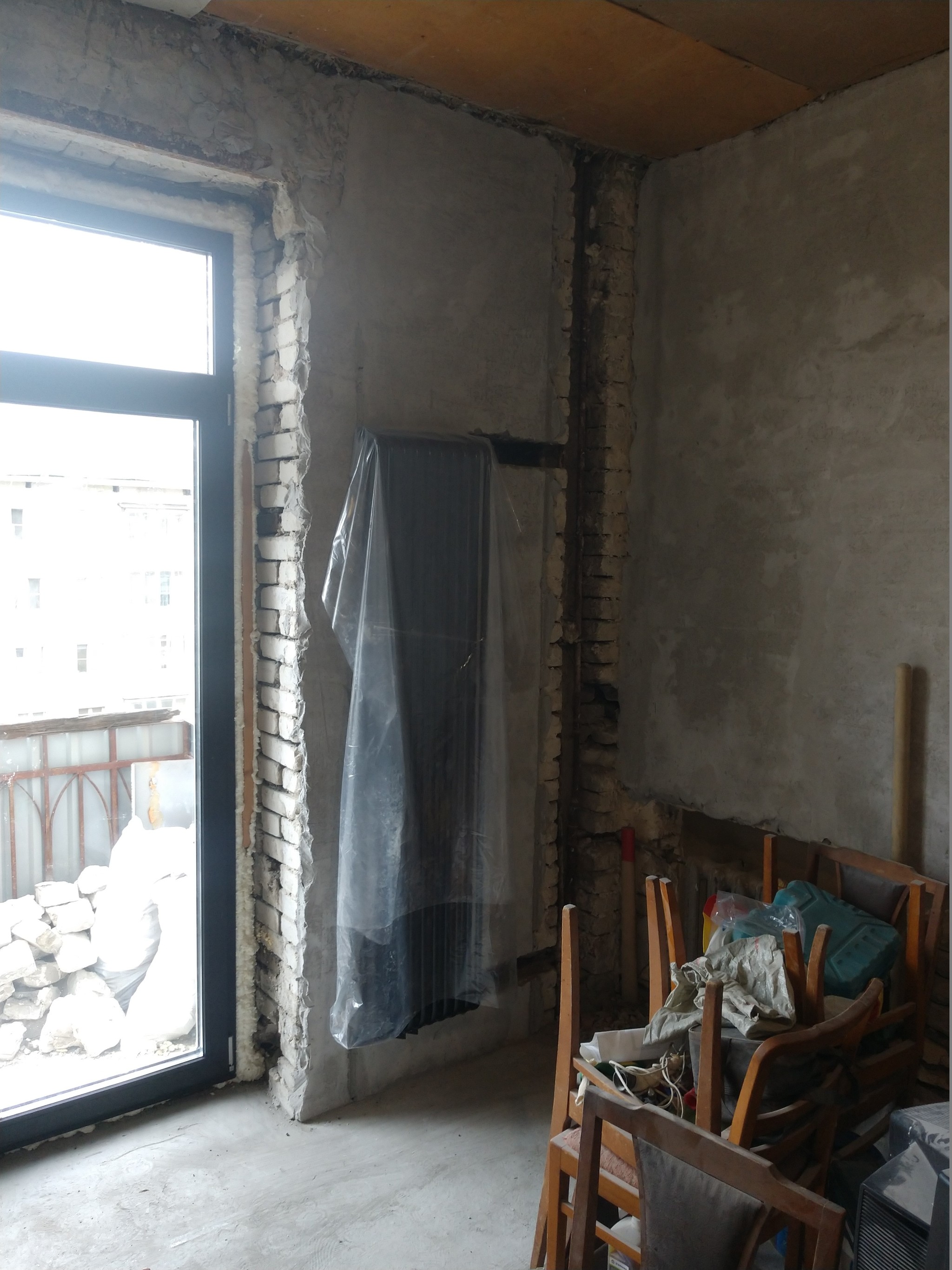 Ремонт частного дома зимой: плюсы и минусы, особенности зимнего ремонта коттеджа