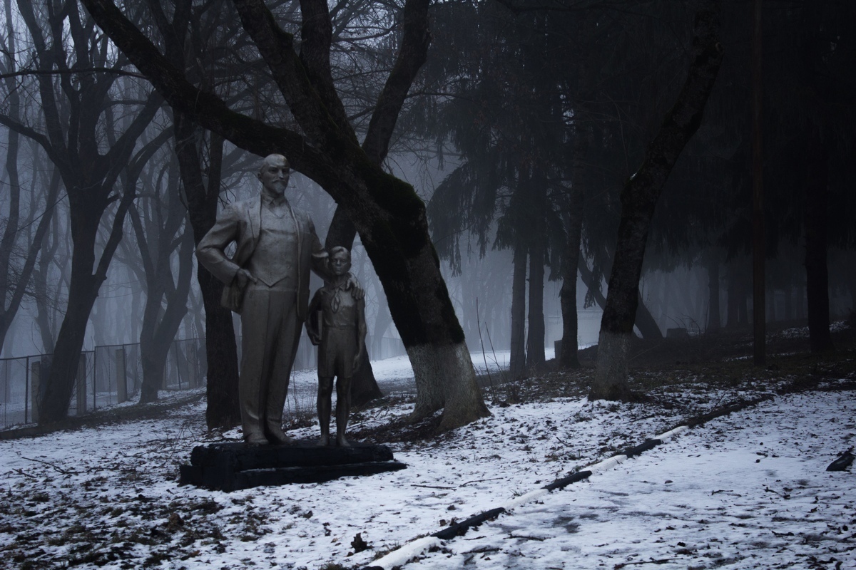 Fogs - My, The photo, Fog, Lamp, Lenin, Canon 600D, Longpost