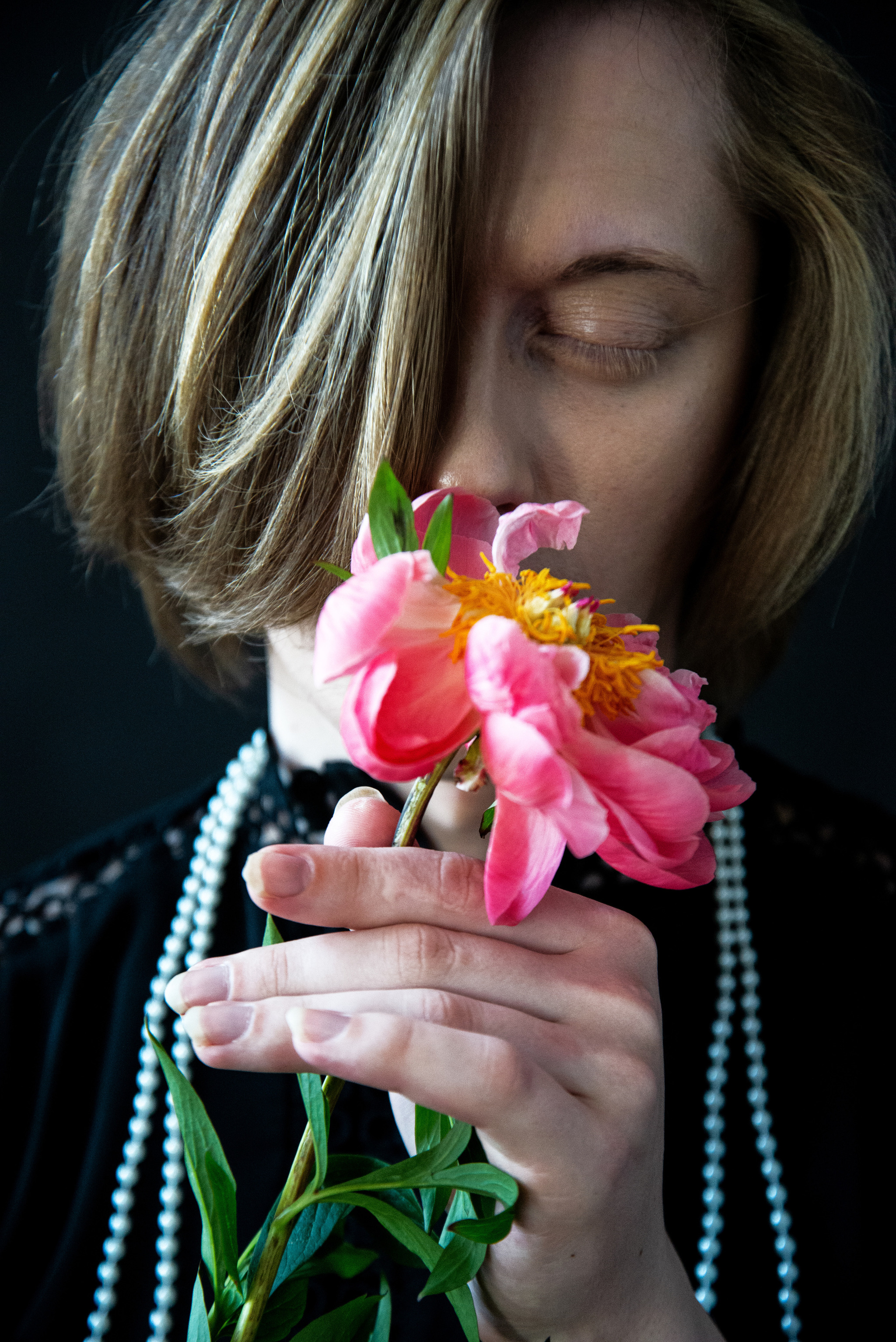 Alice-Jane Lilith - My, The photo, Flowers, Tenderness, Albino, Transgender, Longpost