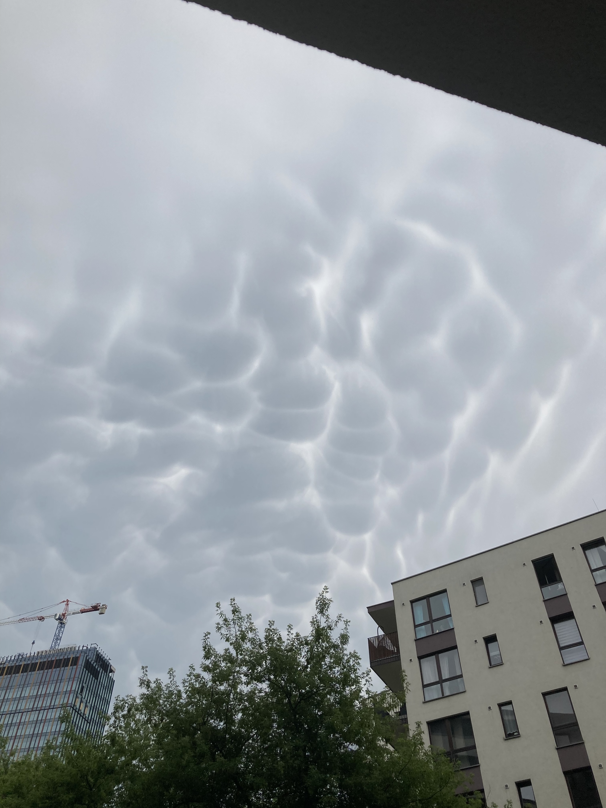 beautiful phenomenon - My, Sky, Phenomenon, Warsaw, Nature