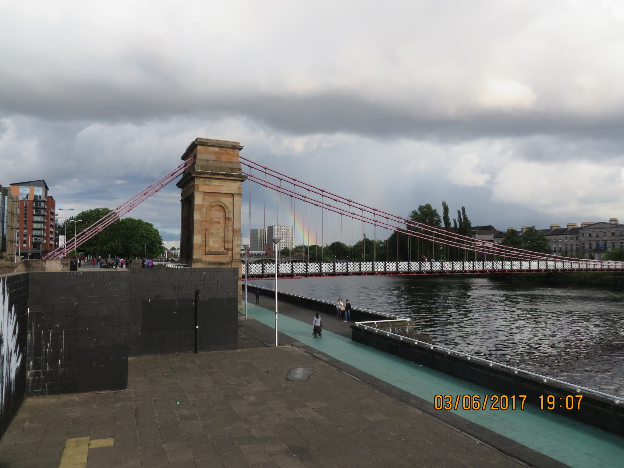 Glasgow. The Duke of Wellington's hats and the rainbow over the Clyde - My, Scotland, Glasgow, Wellington, Rainbow, Travels, Longpost