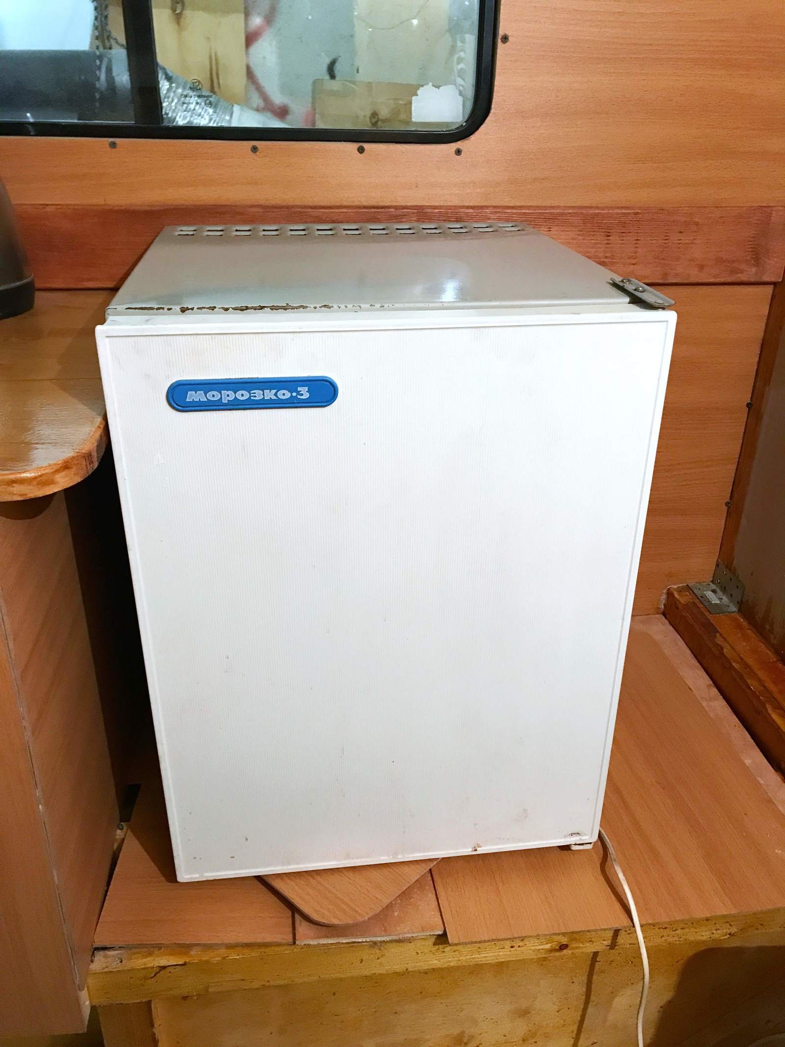 Мини холодильник Морозко-3м
