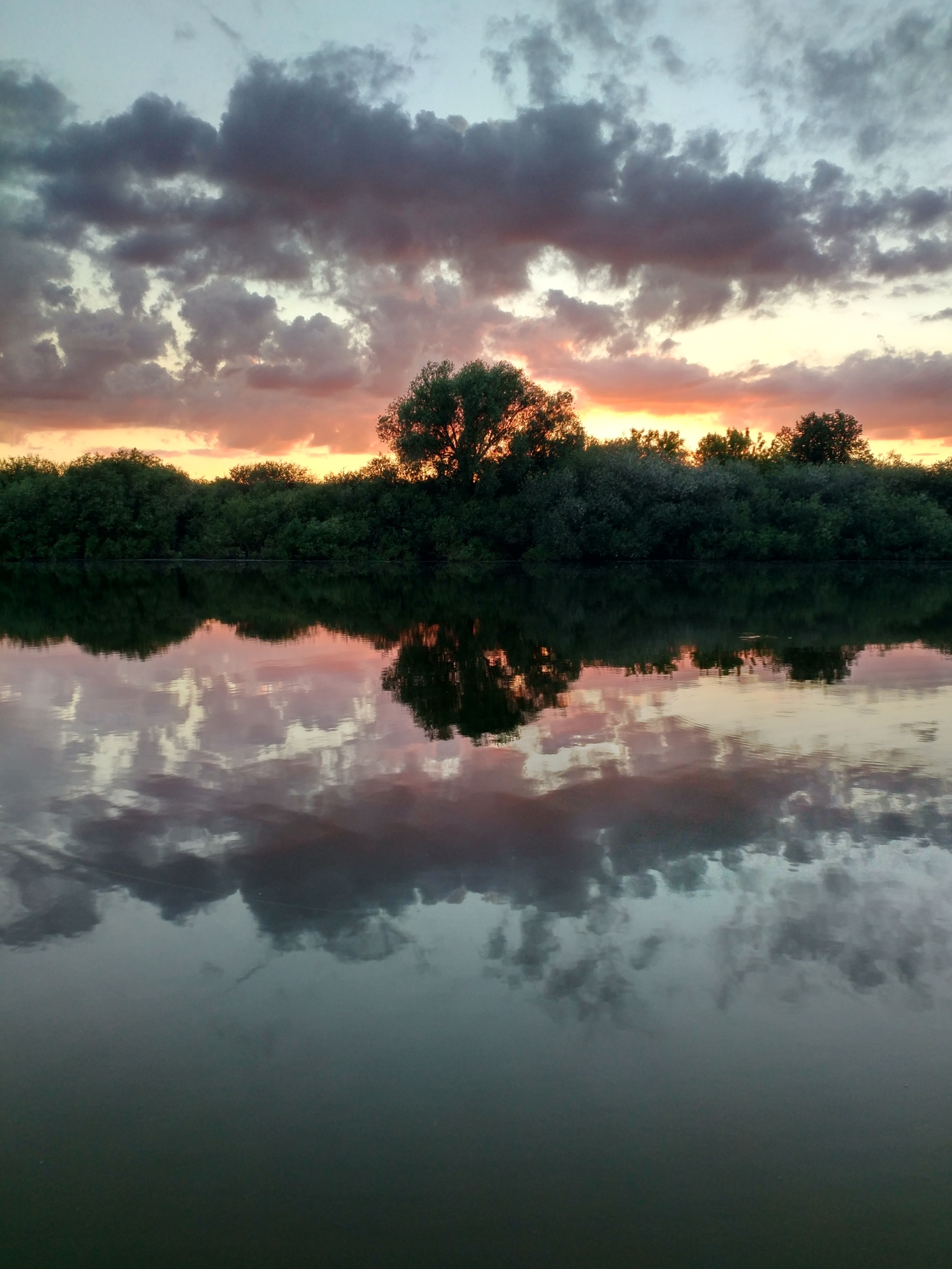 Today's sunset on the river - My, Mobile photography, Beginning photographer, Nature, River, Sunset