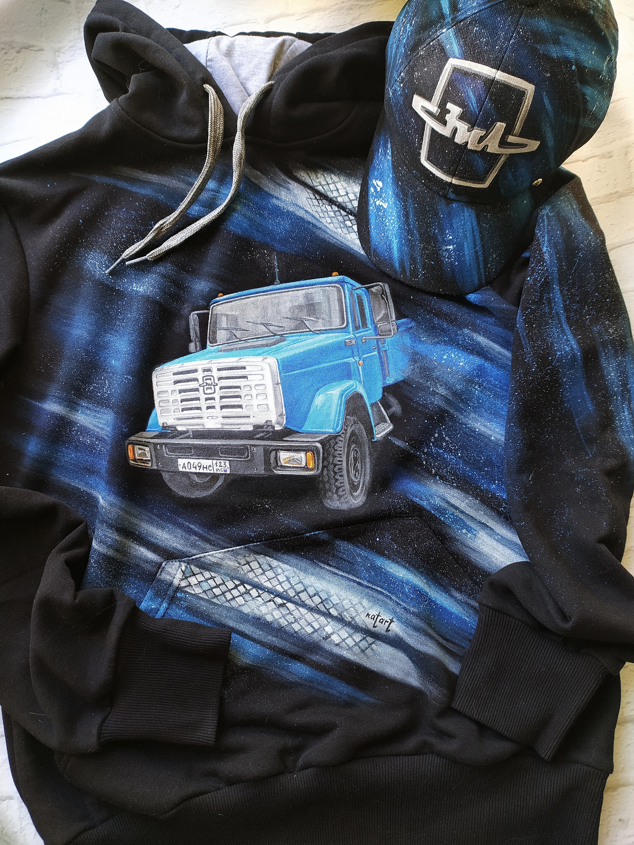 ZIL on a sweatshirt and a nameplate on a baseball cap) Hand-painted on fabric - My, Zil, Motorists, Car, Auto, Truck, Baseball cap, sweatshirt, Handmade, , With your own hands, Painting on fabric, Customization, Fancy clothes, Custom, Longpost