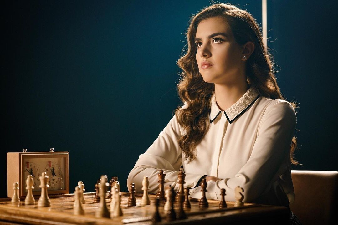 Alexandra Botez held an unforgettable chess show in Manhattan - Chess, Girls, Video, The americans, Black people, Instagram, Longpost