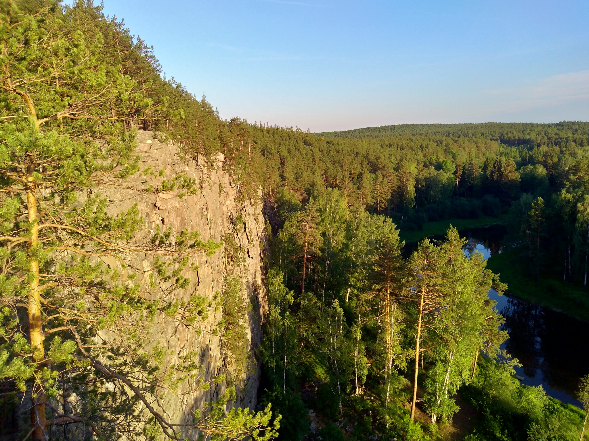 Shaitan-stone on the Rezh River: admiring the beautiful views, climbing the rocks, walking through the forest and fording the river. - My, Tourism, Ural, Sverdlovsk region, Shaitan, A rock, Hike, Tent, Dir, , Yekaterinburg, The photo, Nature, River, Longpost