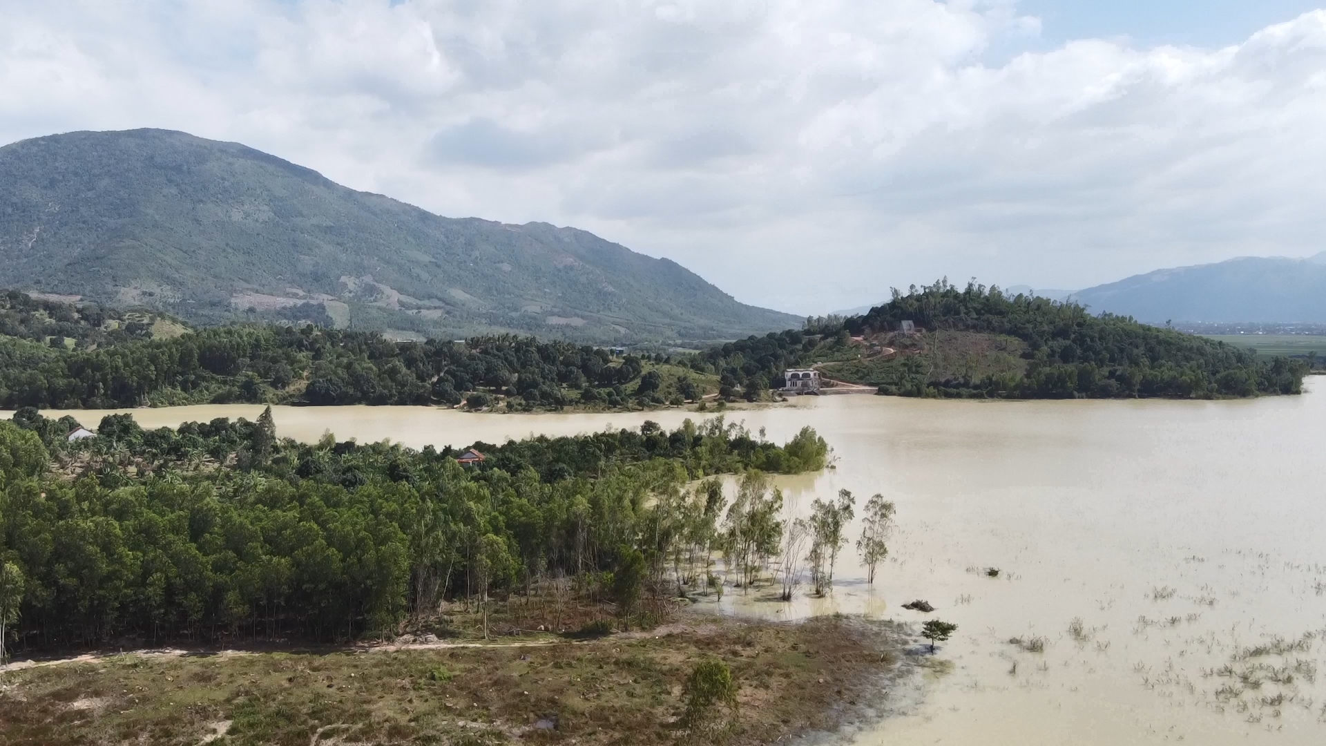 RICE FIELDS in Vietnam, AMCUA reservoir in Nha Trang - Ho Am Cha - Nha Trang, Rice, Vietnam, Video, Longpost