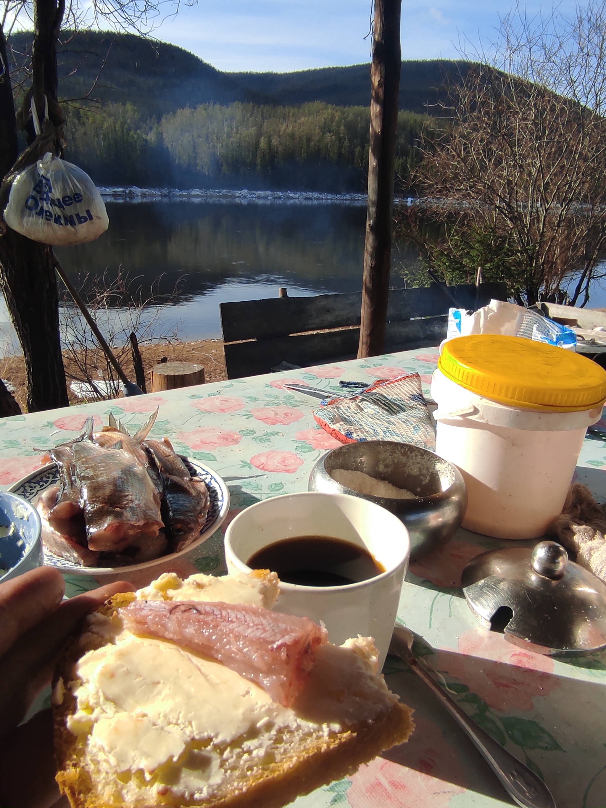 Spring moments, Yakutia, Olekminsky ulus - My, Yakutia, Spring, Ice drift, Chalet, Olekminsk, Longpost, The photo, River