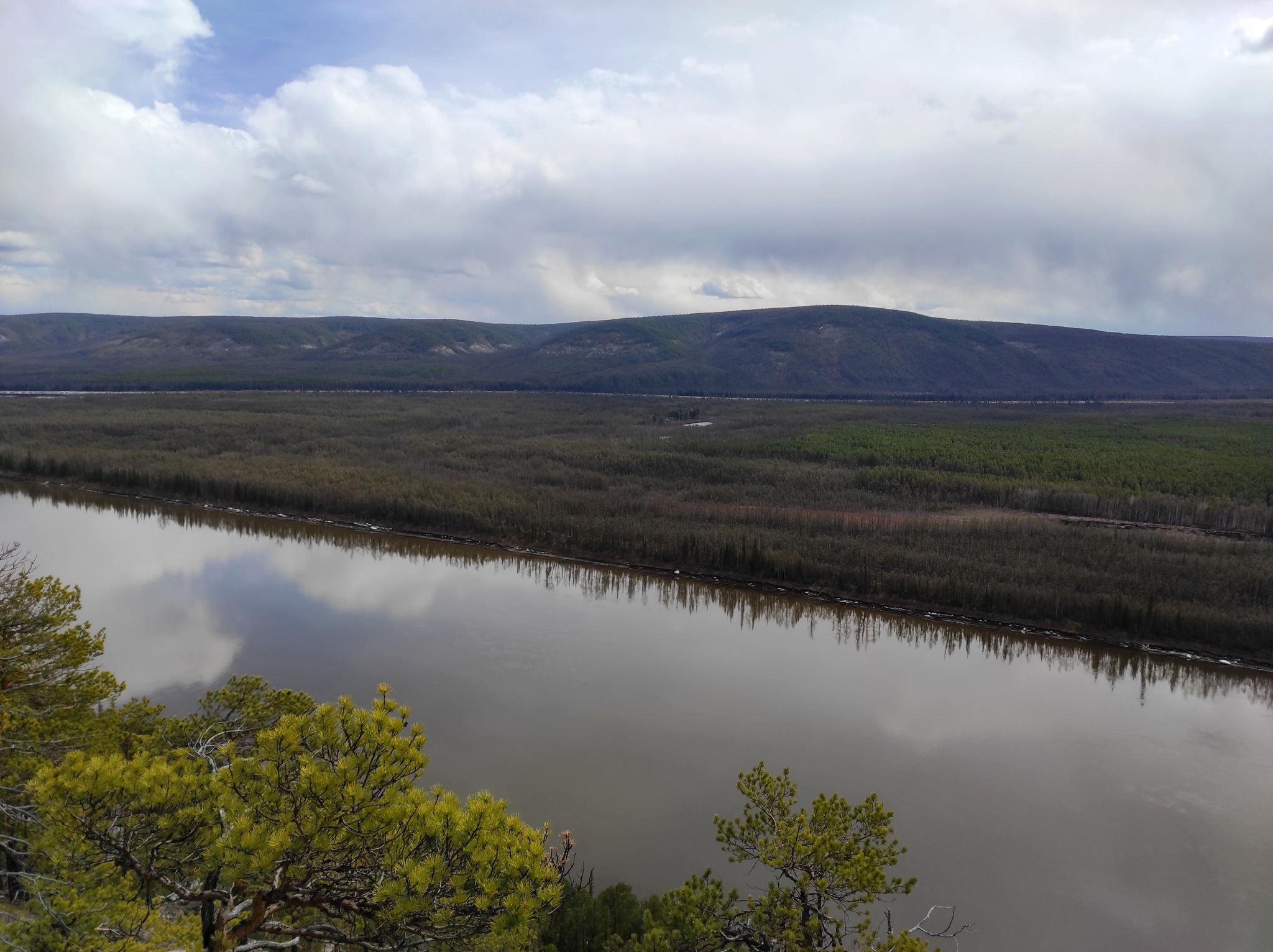 Spring moments, Yakutia, Olekminsky ulus - My, Yakutia, Spring, Ice drift, Chalet, Olekminsk, Longpost, The photo, River