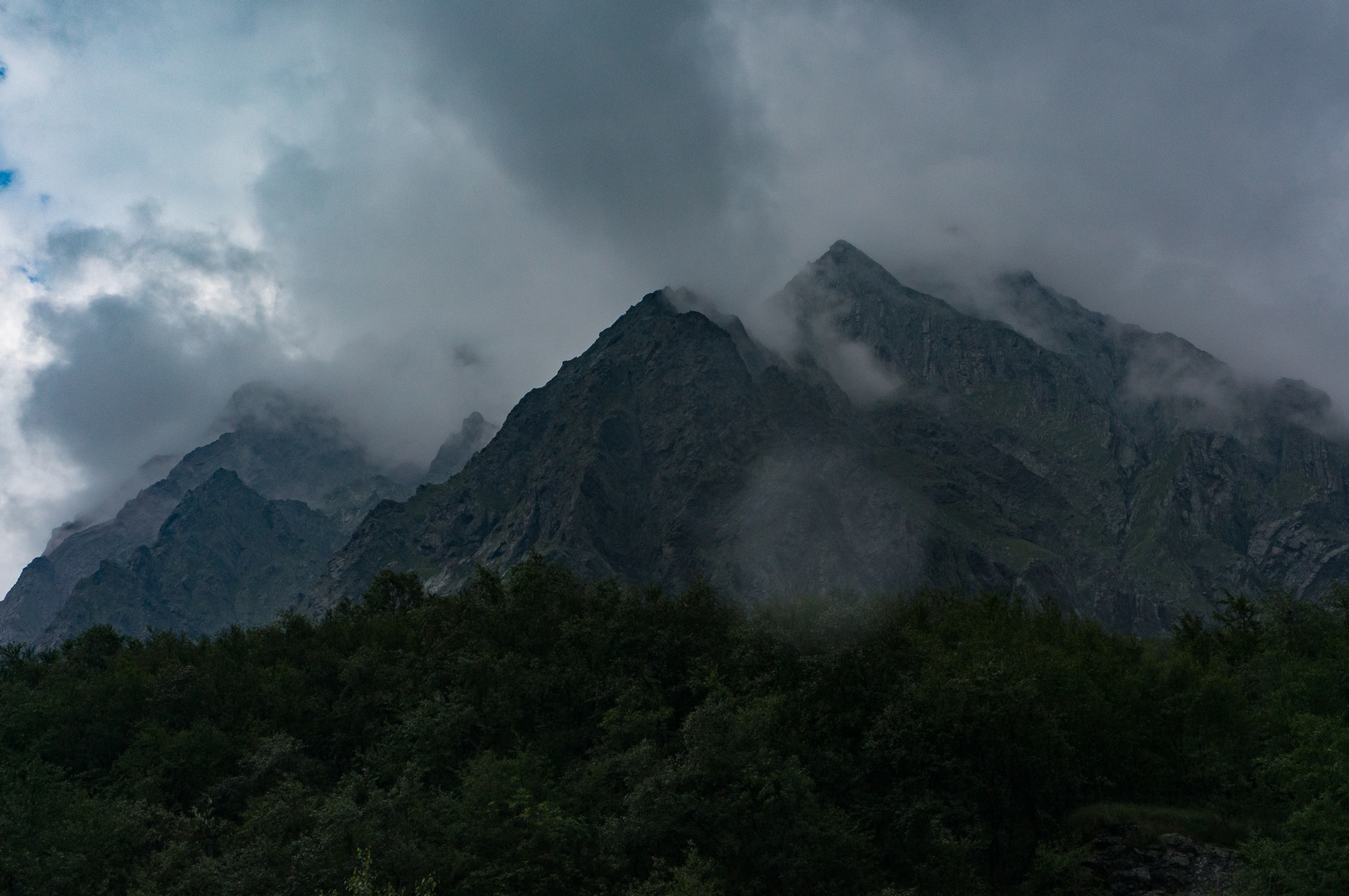 Welcome to Mordor - My, North Ossetia Alania, , Waterfall, Longpost, Nature