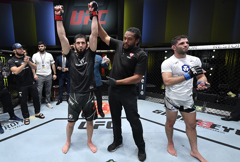 Islam Makhachev defeats Thiago Moises via submission in the UFC - My, Sport, Ufc, MMA, MMA fighter, Makhachev, news, Duel, The fight, , Fighters, Martial arts, Longpost