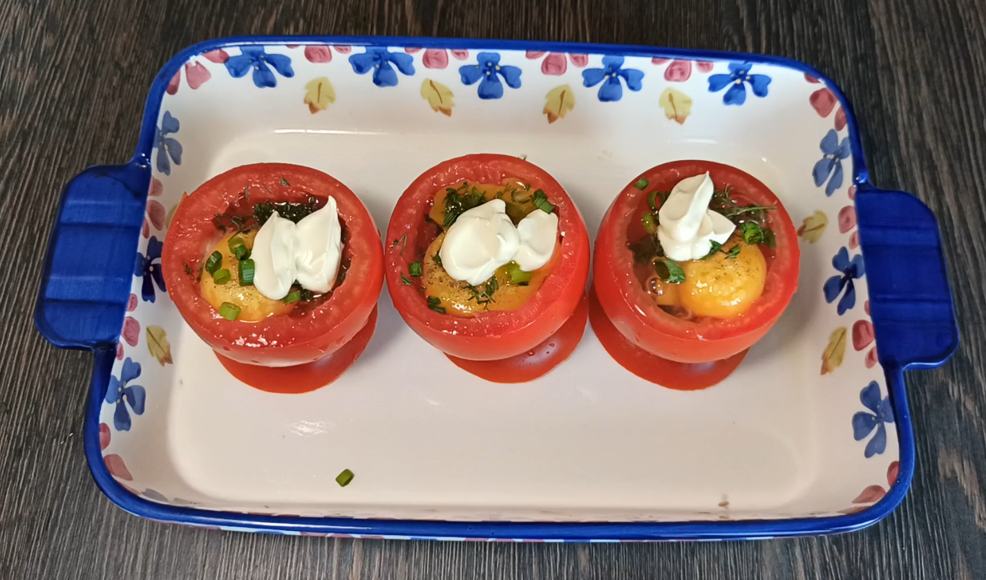 Quick and tasty breakfast. - My, Breakfast, Eggs, Tomatoes, Cheese, Video recipe, Video, Longpost