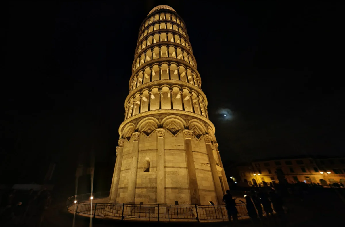 What's inside the Leaning Tower of Pisa and why it doesn't actually fall - Leaning tower of pisa, Italy, Travels, Yandex Zen, Longpost