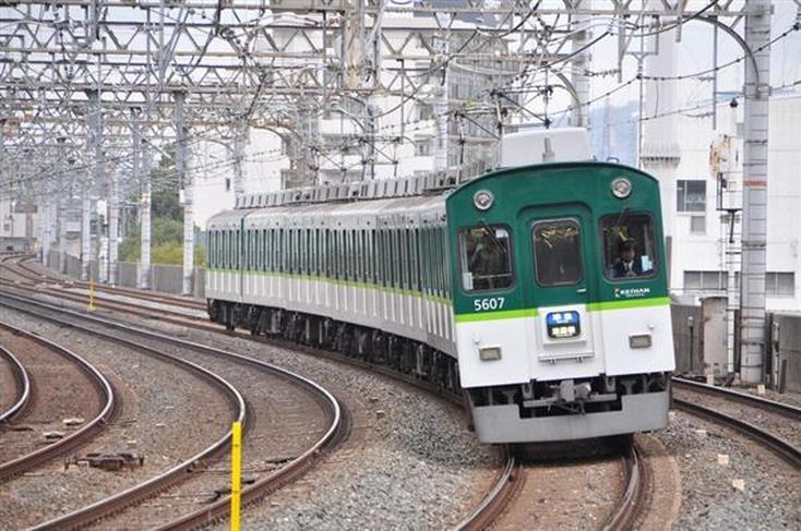 Transformation of the seating arrangement in Japanese trains - Railway, Japan, Suburban trains, Seat, Video, Longpost, Informative