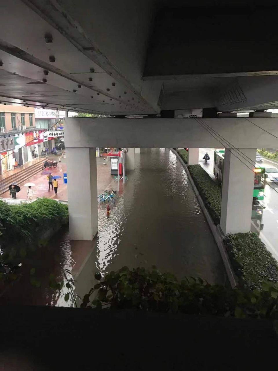 Subway line 21 station flooded in Guangzhou - Metro, Guangzhou, Потоп, China, Video, Longpost