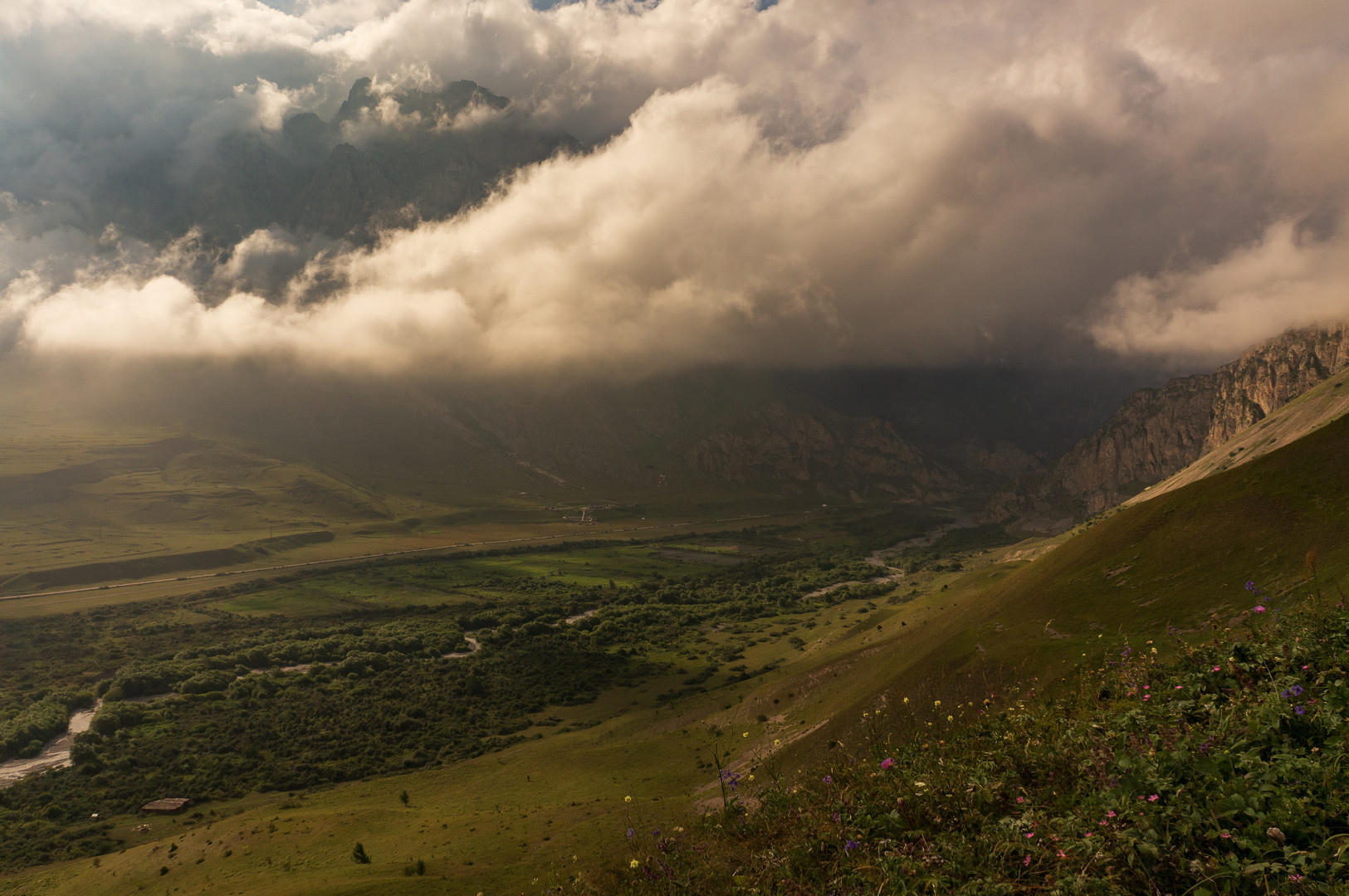 Nothing unusual) - My, North Ossetia Alania, Dargavs, Stable, Sunset, The mountains, Longpost, Landscape, The photo