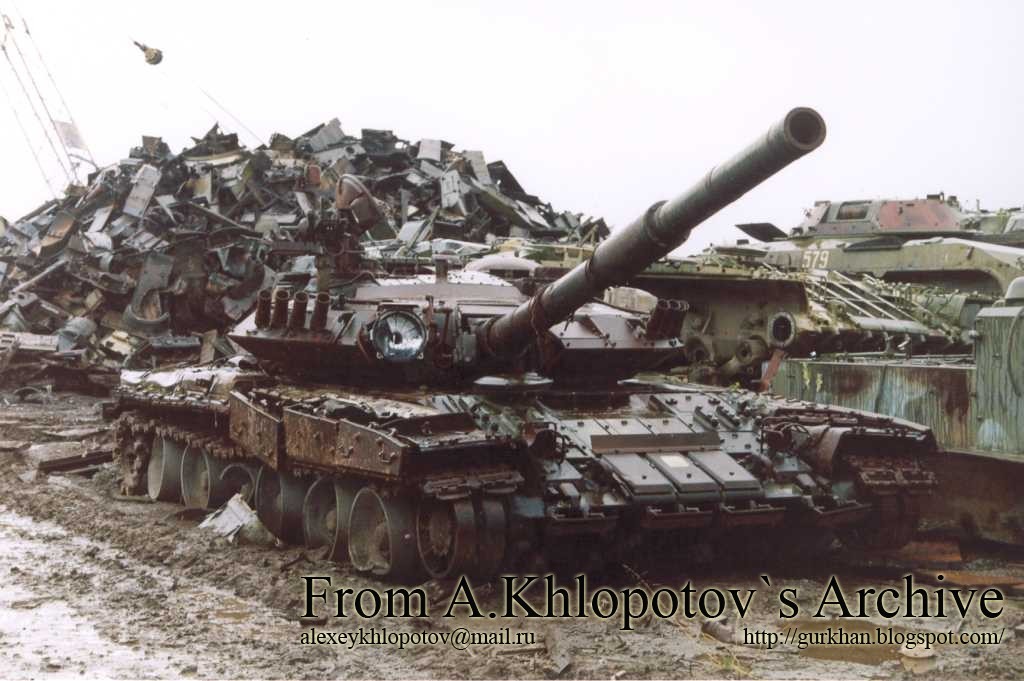 Fire in the park of military equipment of the Yampol motorized rifle regiment on July 28, 2003 - My, Tanks, Catastrophe, t-80, Story, Russia, Moscow region, Crash, Past, Longpost