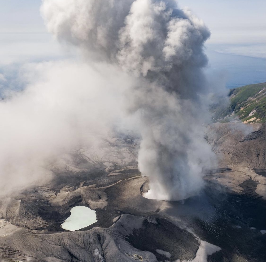 Volcanic eruption: scary beautiful! - Ebeko Volcano, Kurile Islands, Volcano, Sakhalin Region, Eruption, Longpost