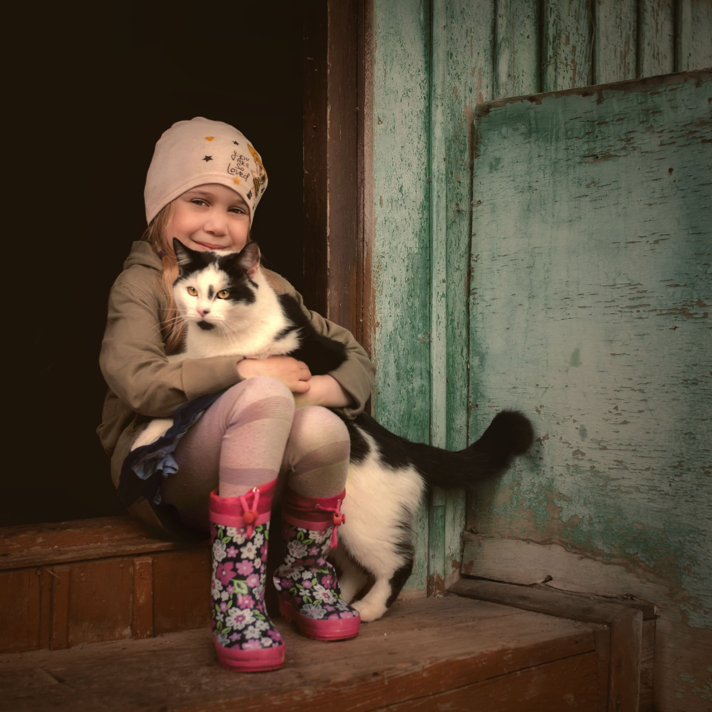 Inseparable friends - cat, Children