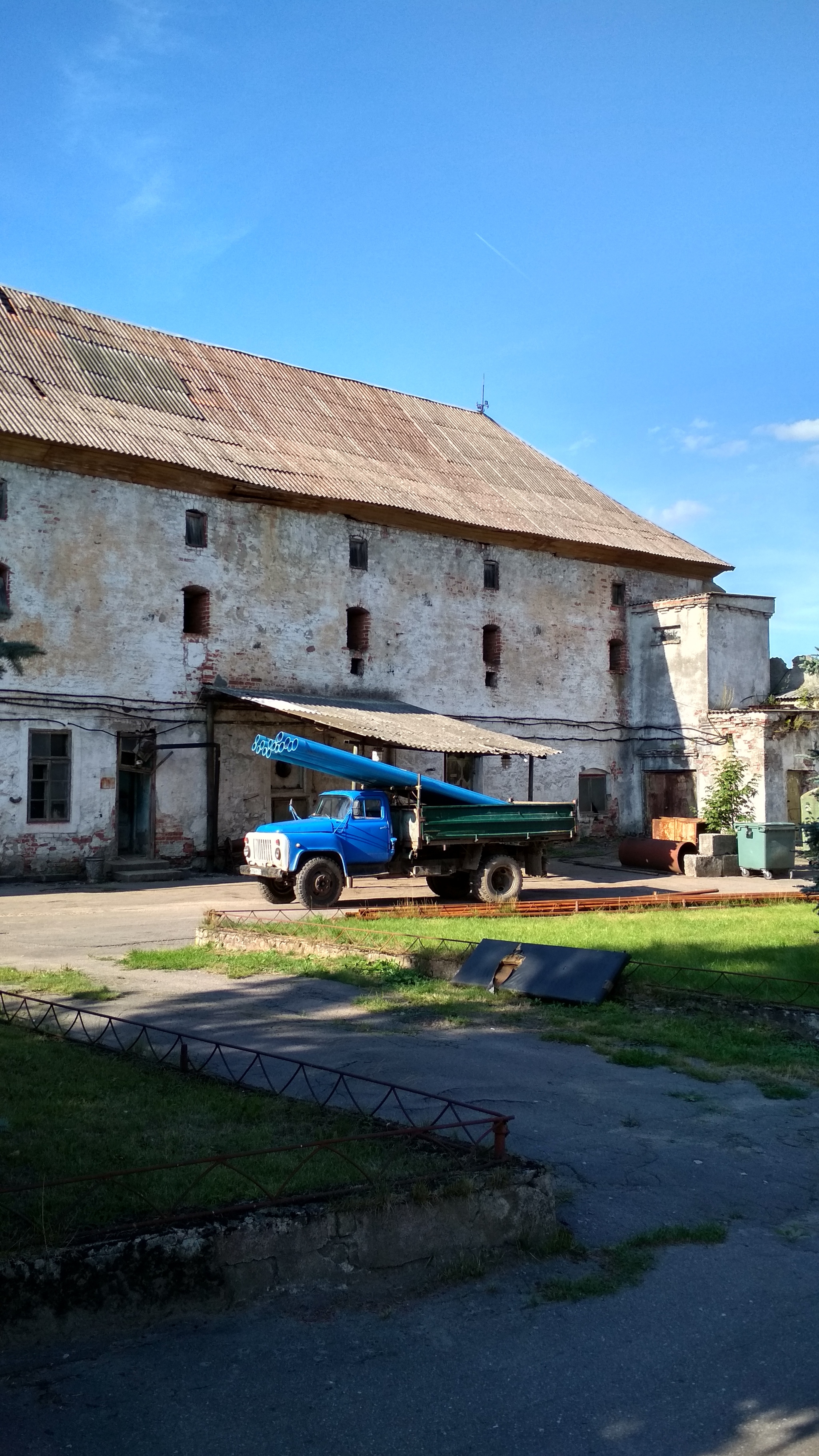 Kirche and Neuhausen Castle. 13th century - My, Church, Lock, 13th century, Germany, Kaliningrad, Russia, Story, Travels, , Fortress, Old age, The photo, Abandoned, Despondency, All ashes, Past, Architecture, Longpost