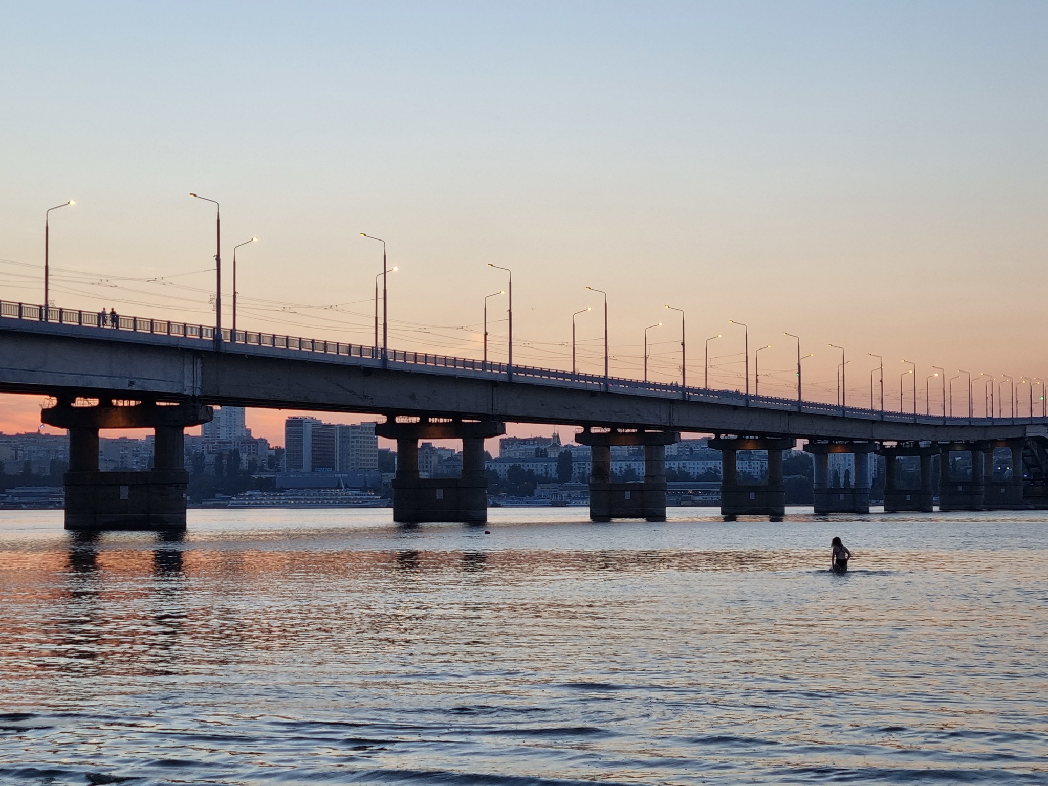 Саратовский мост на закате