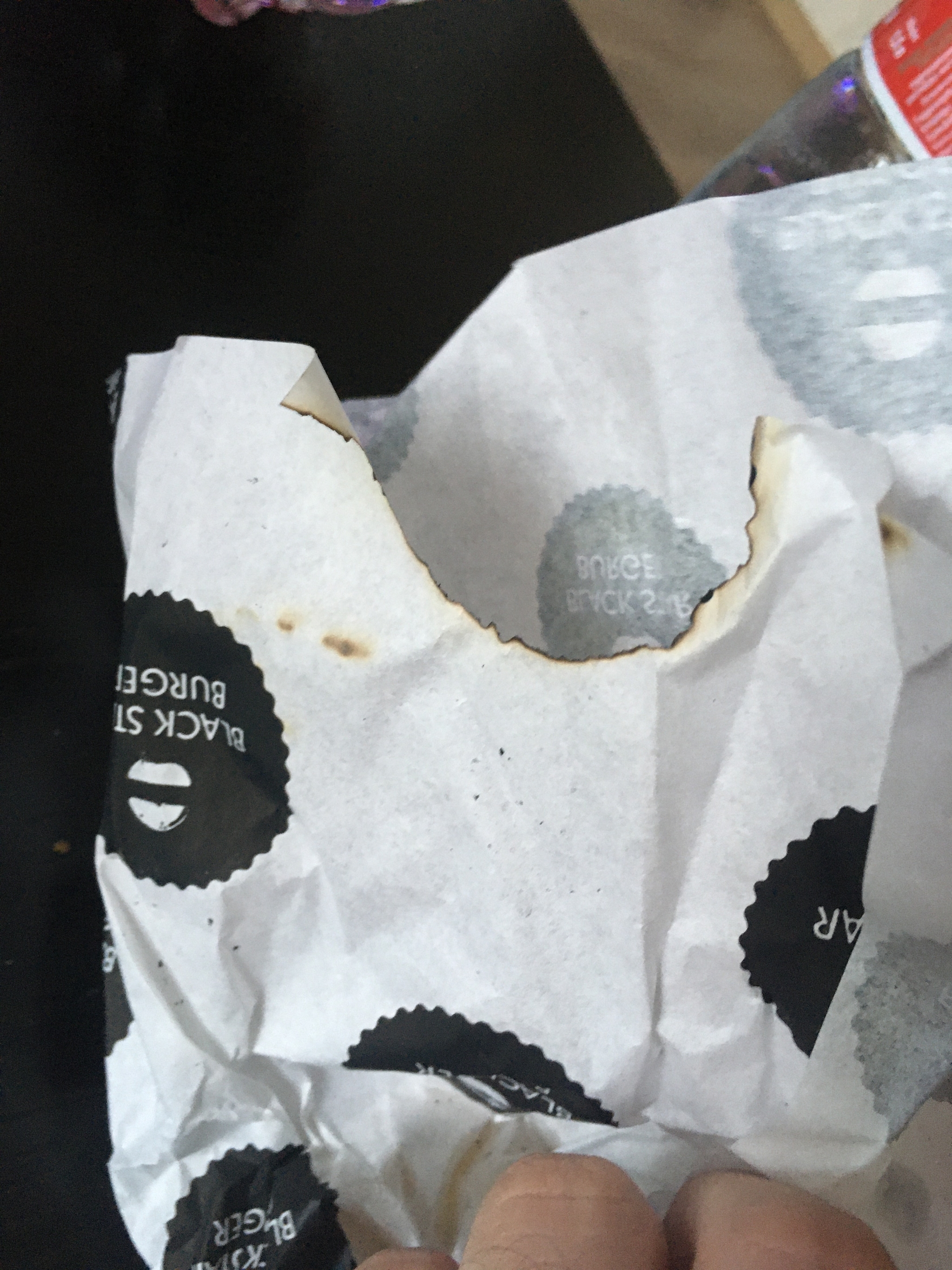 Black Star Burger could burn down an apartment because of its packaging - My, Food, Black Star Burger, Microwave, Longpost