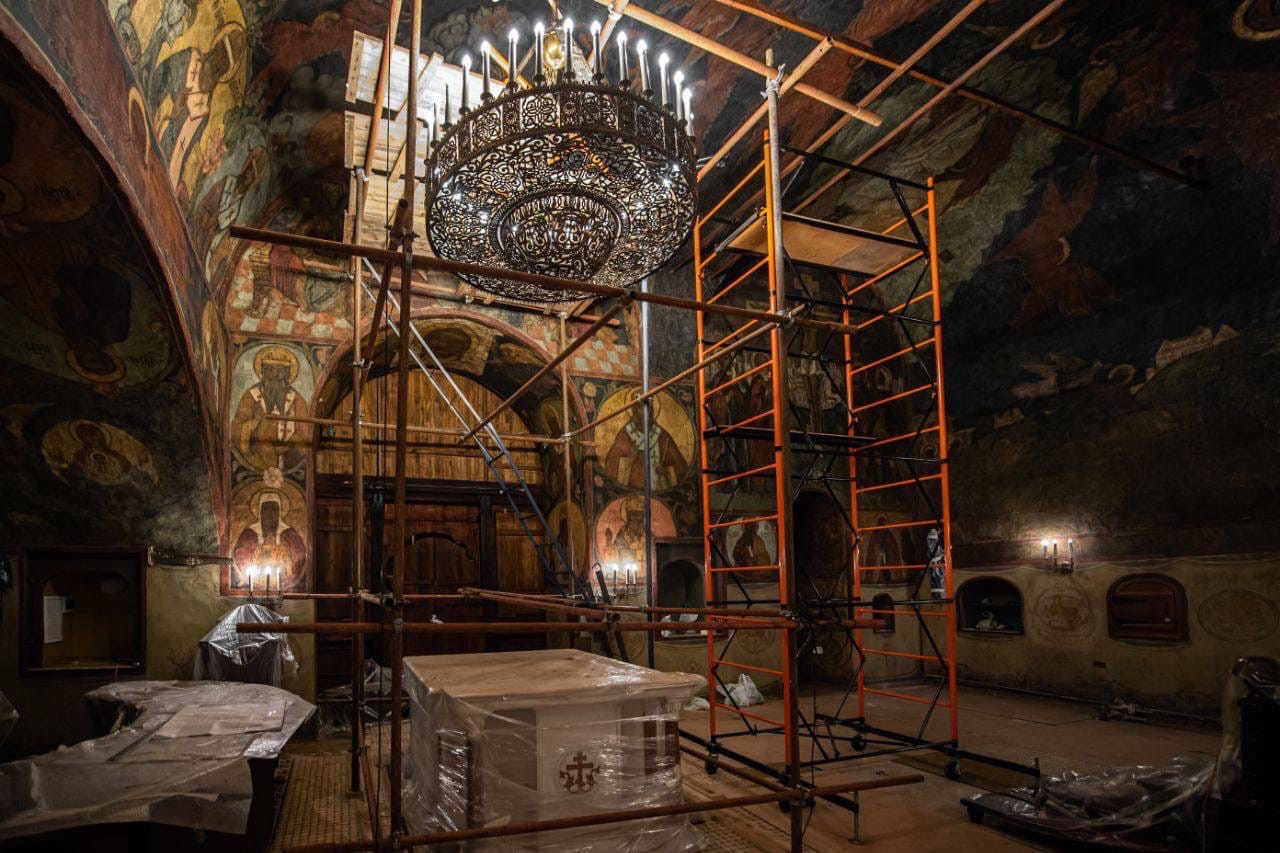 Unique frescoes of the early 18th century to be restored in Sretensky Monastery - Fresco, Temple, The cathedral, Moscow, Restoration, Architecture, Longpost