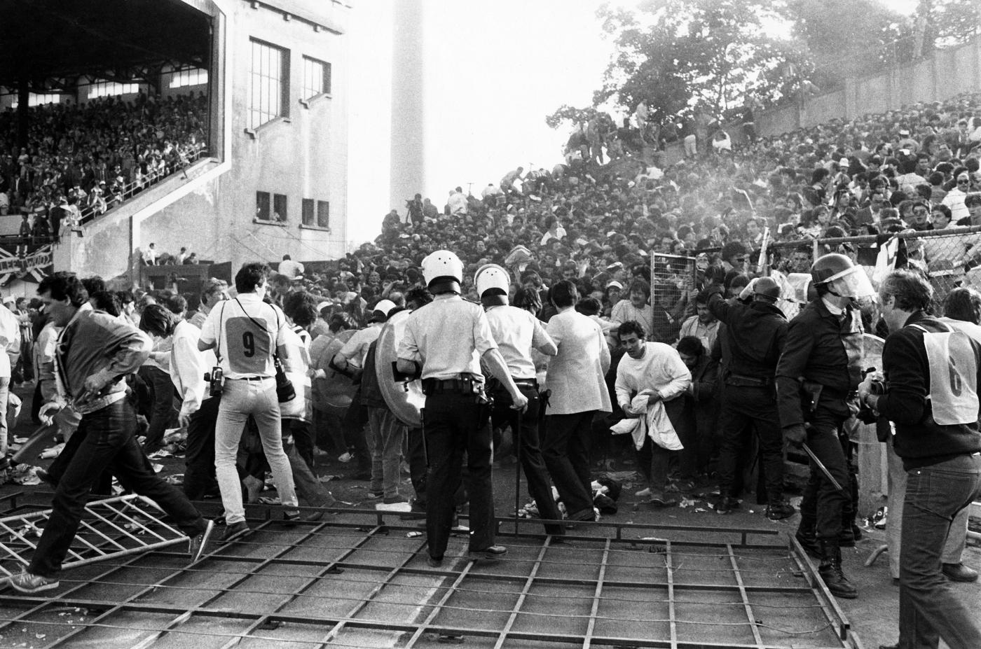 Heisel - 1985. How British fans killed 39 people, and what it led to - My, Cat_cat, Story, Football, Tragedy, Cattle, Text, Болельщики, Longpost, Negative