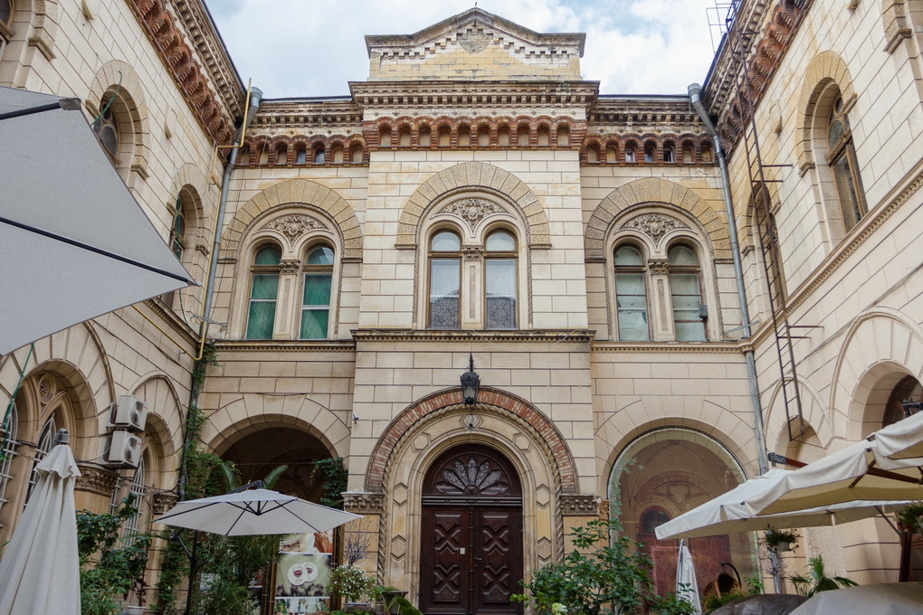 Italian patio in Odessa - Odessa, Architecture, Venice, A restaurant, Its own atmosphere, Video, Longpost