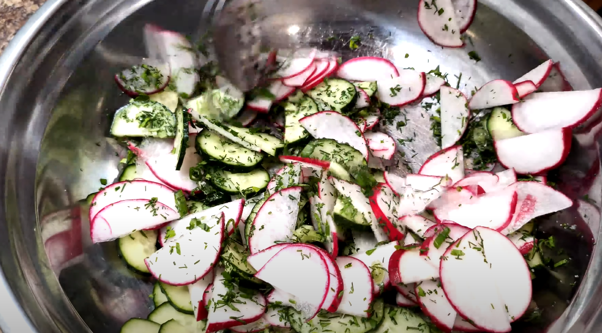 Potato Salad with Cucumber and Radish. - My, Potato, Radish, Cucumbers, Salad, Recipe, Longpost, Video, Video blog, Video recipe, Lenten dishes