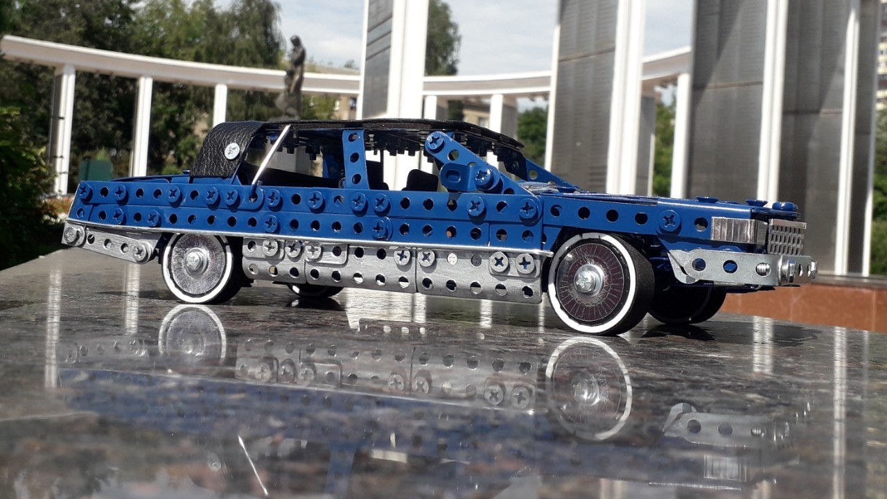 1990 Cadillac Fleetwood из металлического конструктора, проволоки, резины, кожи и картона - Моё, Cadillac, Конструктор, Моделизм, Ретроавтомобиль, Самоделки