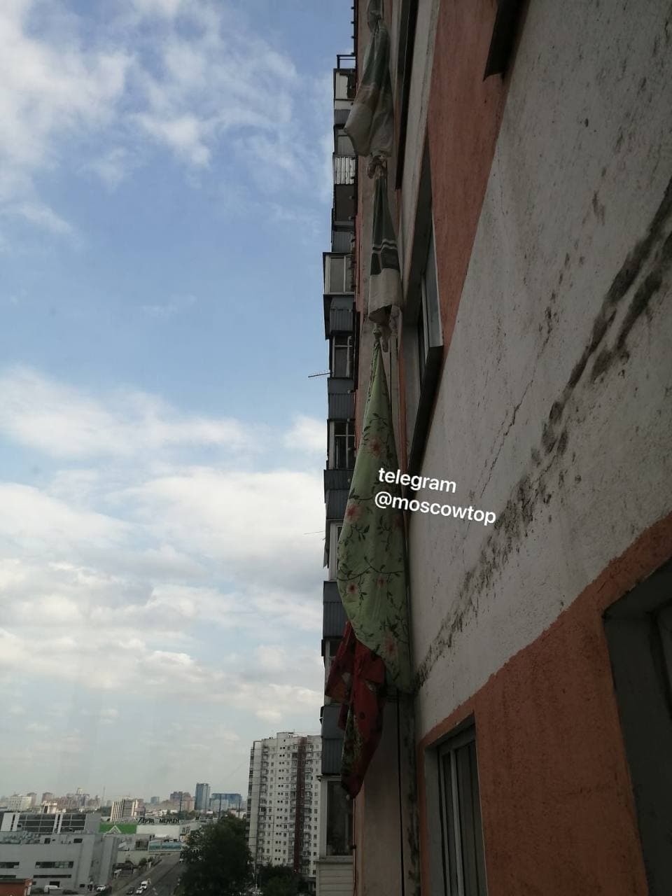 In Khimki, a resident tied a path to escape from sheets - Moscow, The escape, Khimki, Sheets, Longpost