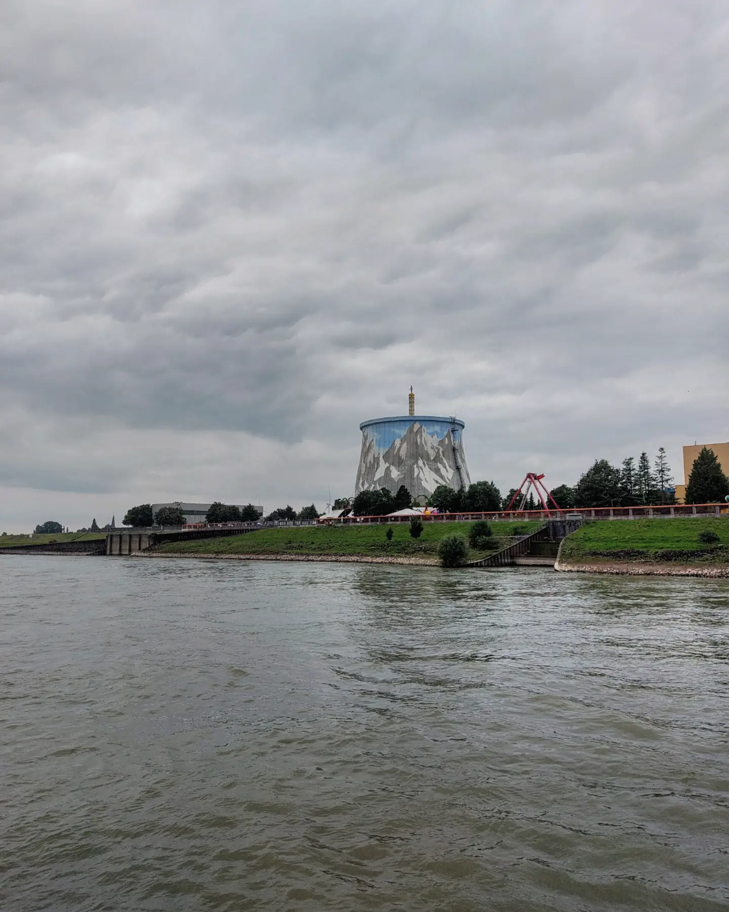 Бывшая АЭС в Германии стала детским парком (проходили мимо 19.08.2021) - Моё, Моряки, Река, Германия, Море, Путешествия, Факты, Атомная станция, Длиннопост