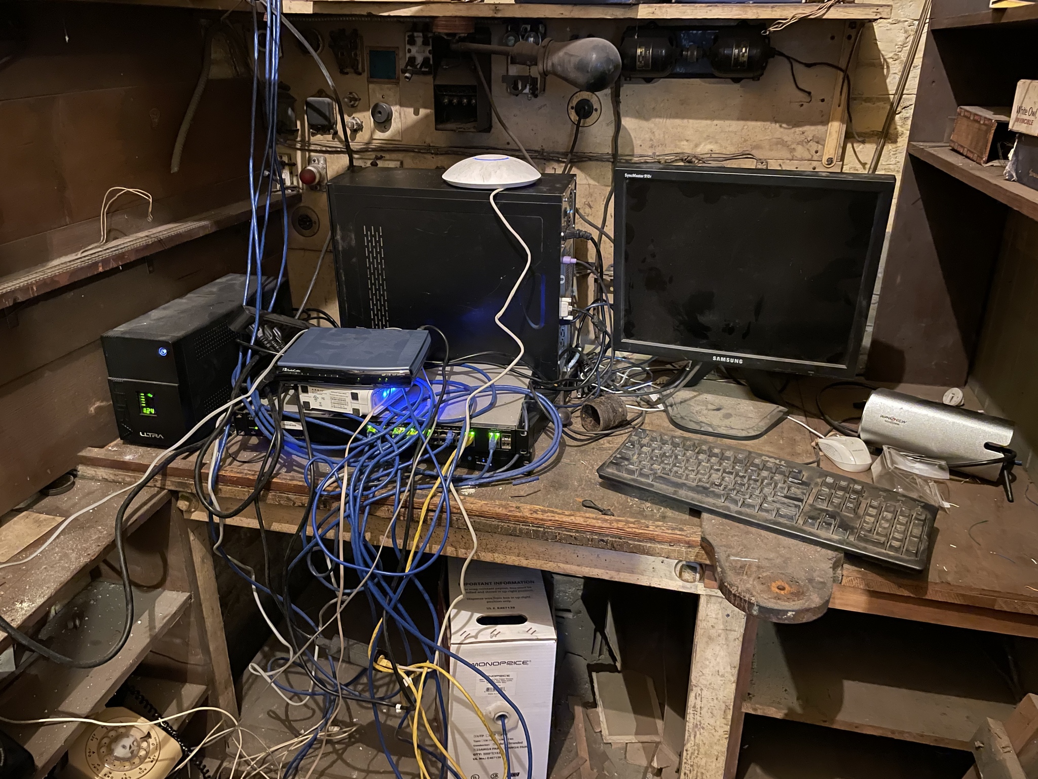 Home network and server room in a 19th century house - My, PBX, Server, Server, Victorian era, Net, Longpost