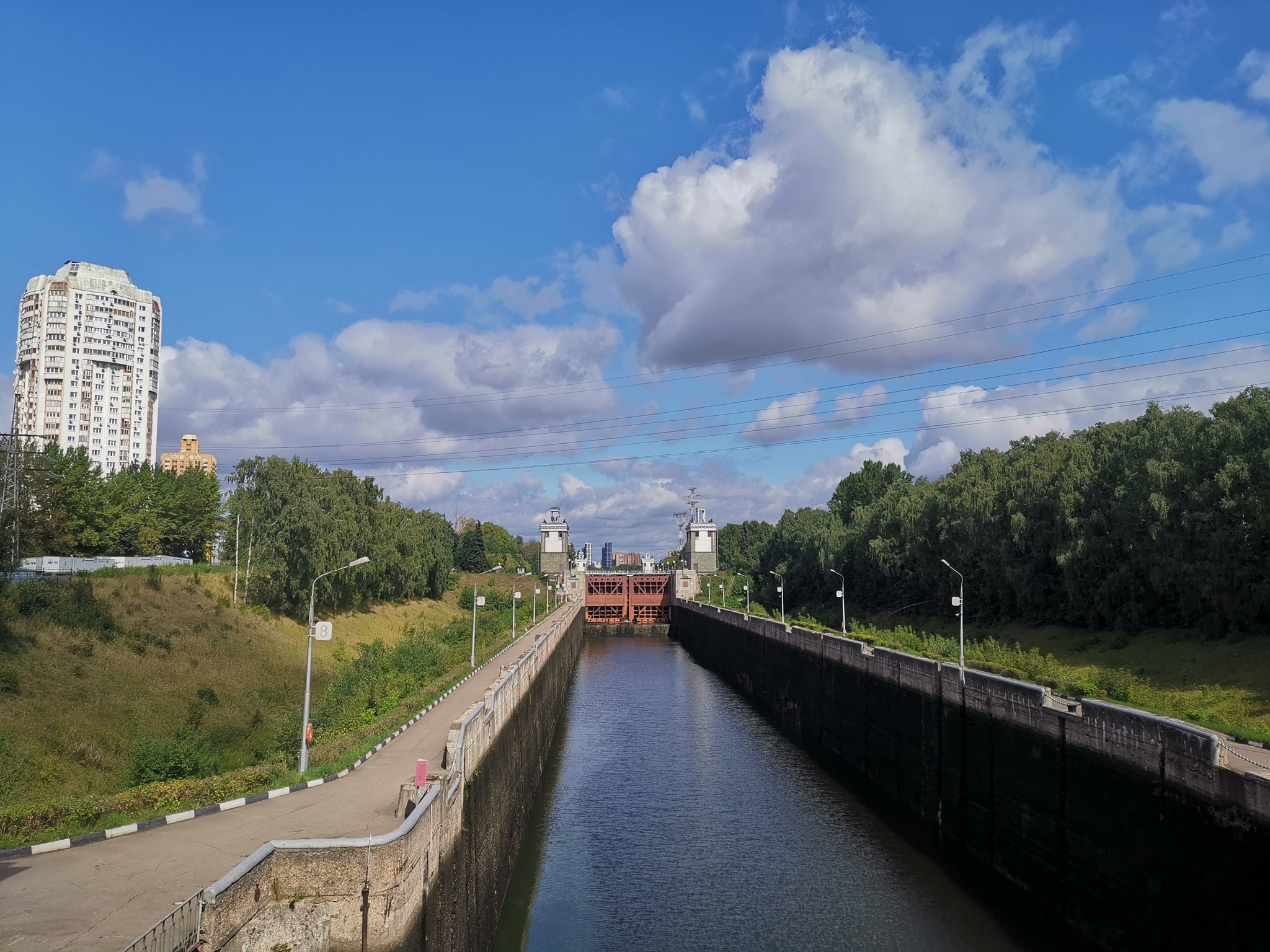 Ball chill is: - My, A bike, Cyclist, Pokatushki, Sheremetyevo, Airplane, Mobile photography, Video, Longpost