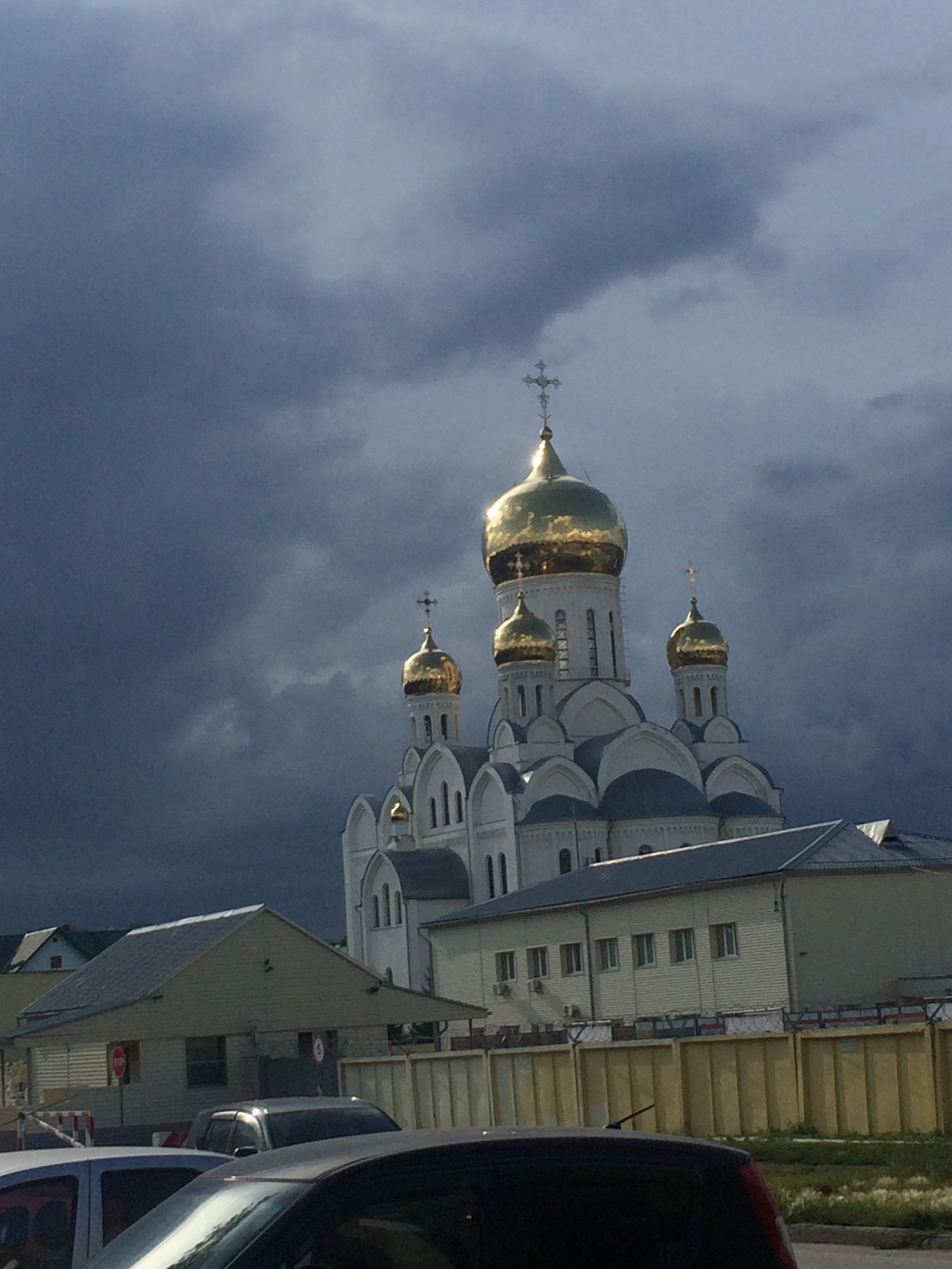 Novosibirsk - My, Trinity Cathedral, Novosibirsk, Golden domes, Reflection, poppy, Mobile photography, Sky