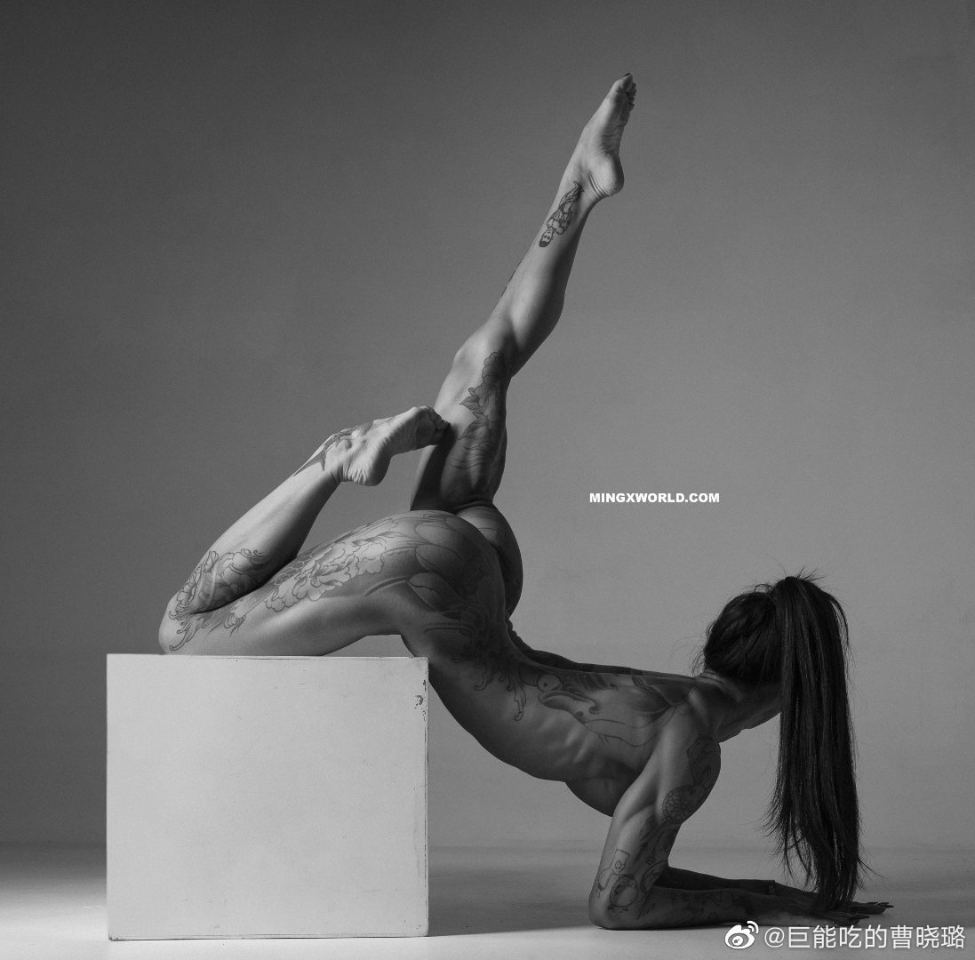 Hi Xiao Lu - NSFW, Strong girl, Fitonyashka, Sports girls, Asian, Fitness, Fitness Bikini, Girls, Girl with tattoo, , Black and white photo, Longpost