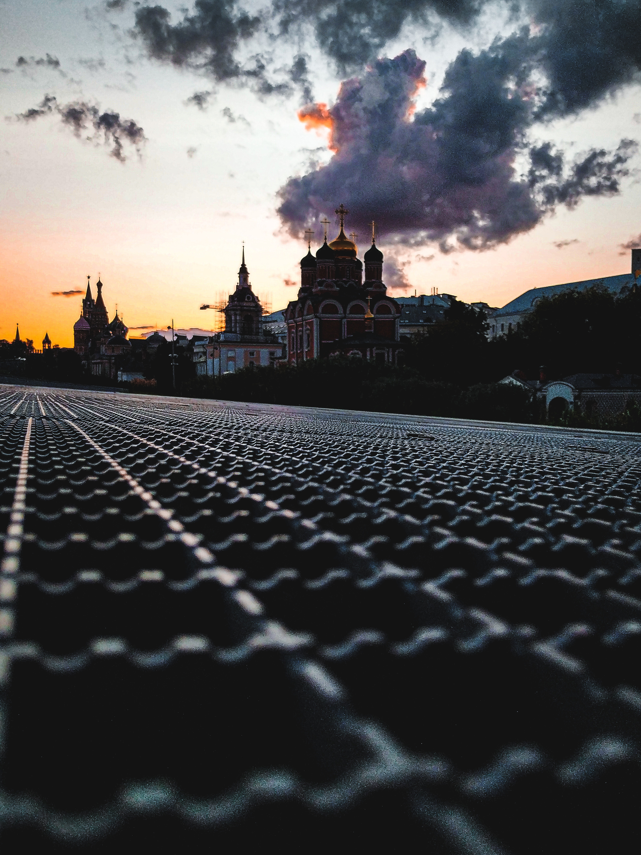 Фоточки с мобильника - Моё, Стеклянный шар, Москва, Мобильная фотография, Закат, Длиннопост