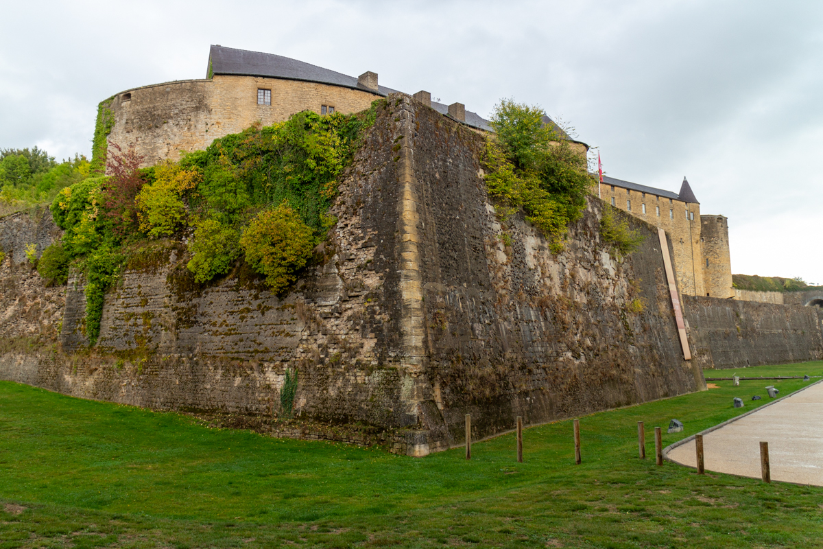 Castle Sedan - My, Sofa travel, Europe, France, Ardennes, The photo, Fortress, Fort, Lock, , Hotel, Longpost