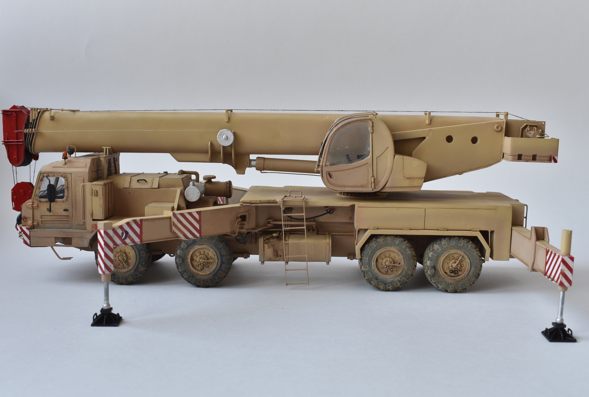 Automobile crane KS-69731, 1:35 - My, Modeling, Stand modeling, Homemade, Special equipment, Longpost