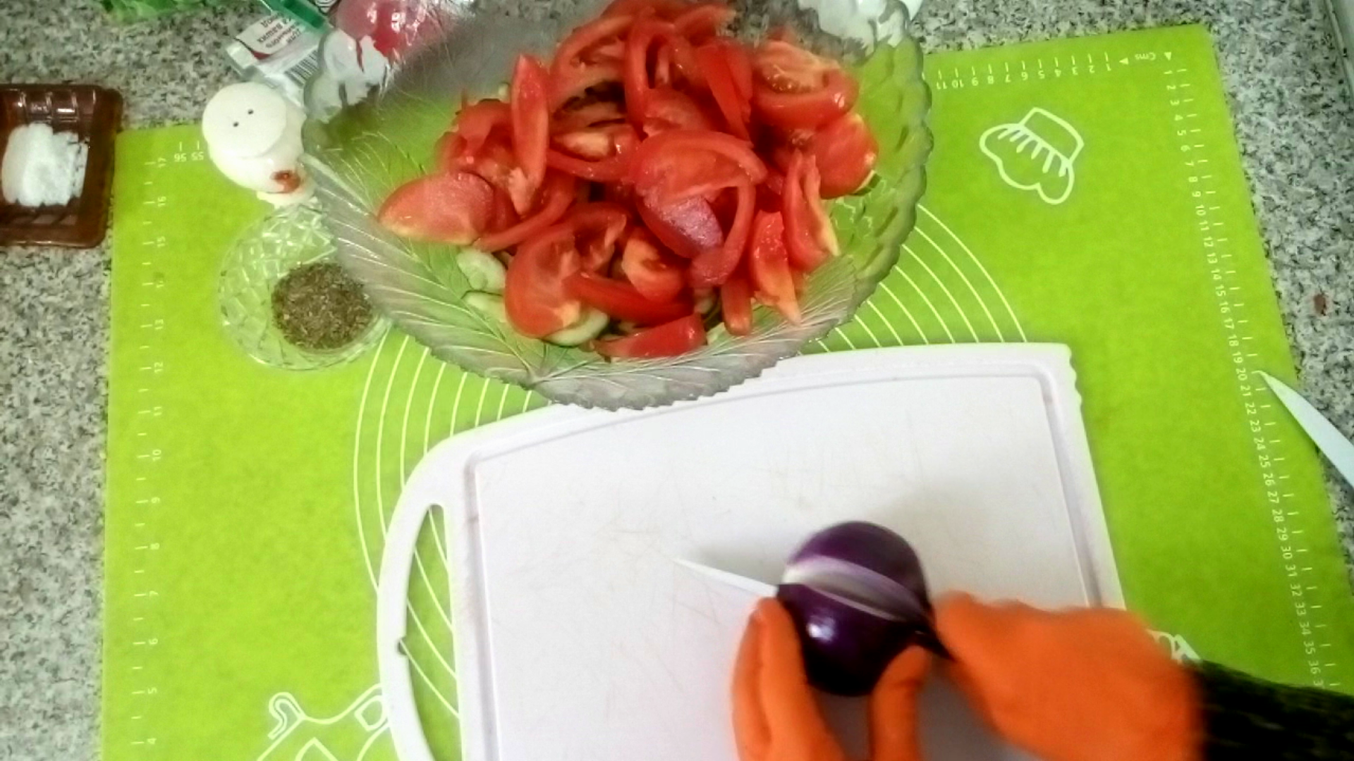 Greek salad. - My, Greek salad, Salad, Vegetable salad, Video recipe, Cooking, Video, Longpost