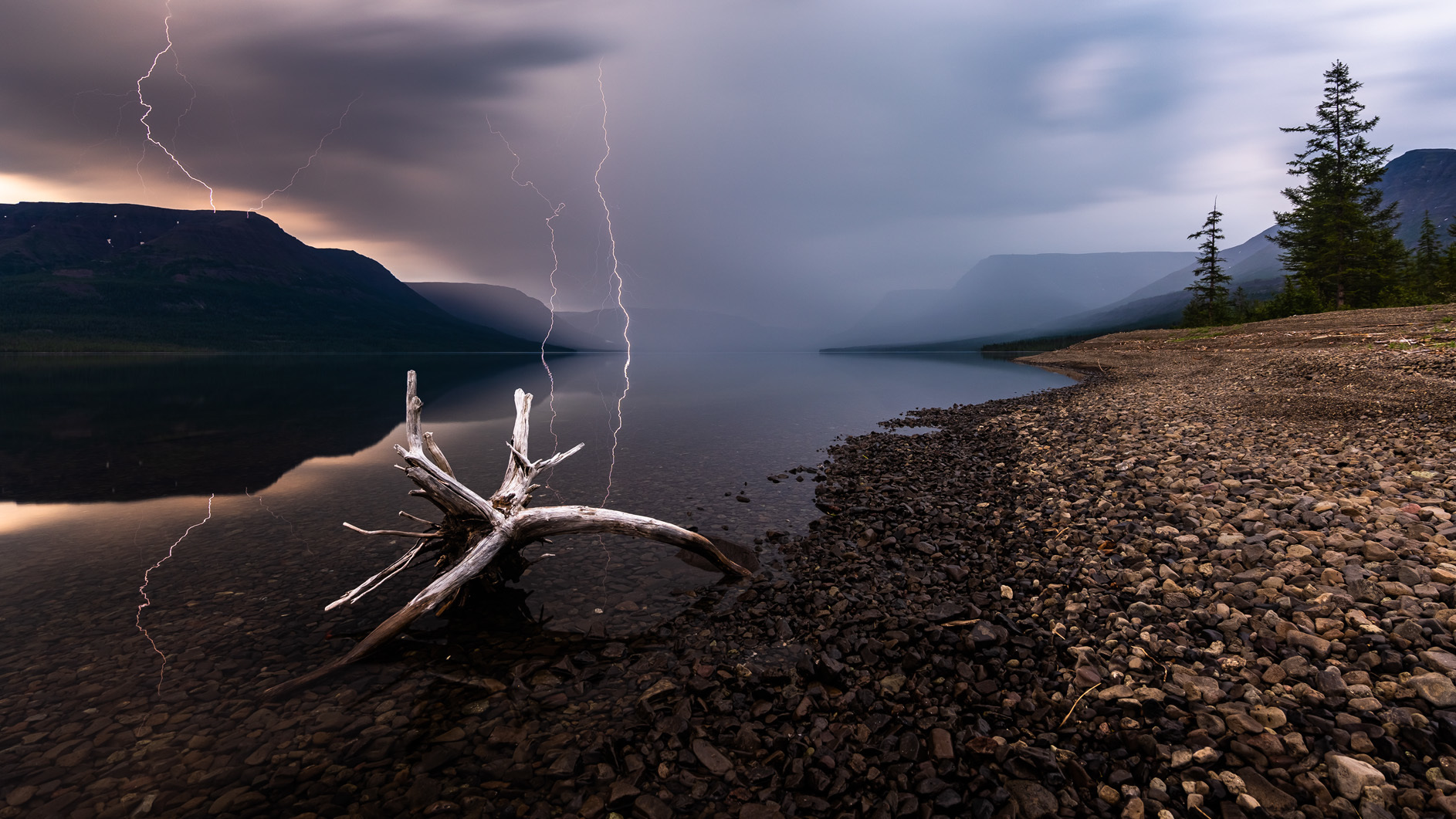 Thunderstorm on the Putorana - My, PLATO PUTORANA, Krasnoyarsk region, North, Lake, Siberia, Lightning, The nature of Russia, beauty of nature, , The photo, Landscape, Long exposure, Thunderstorm