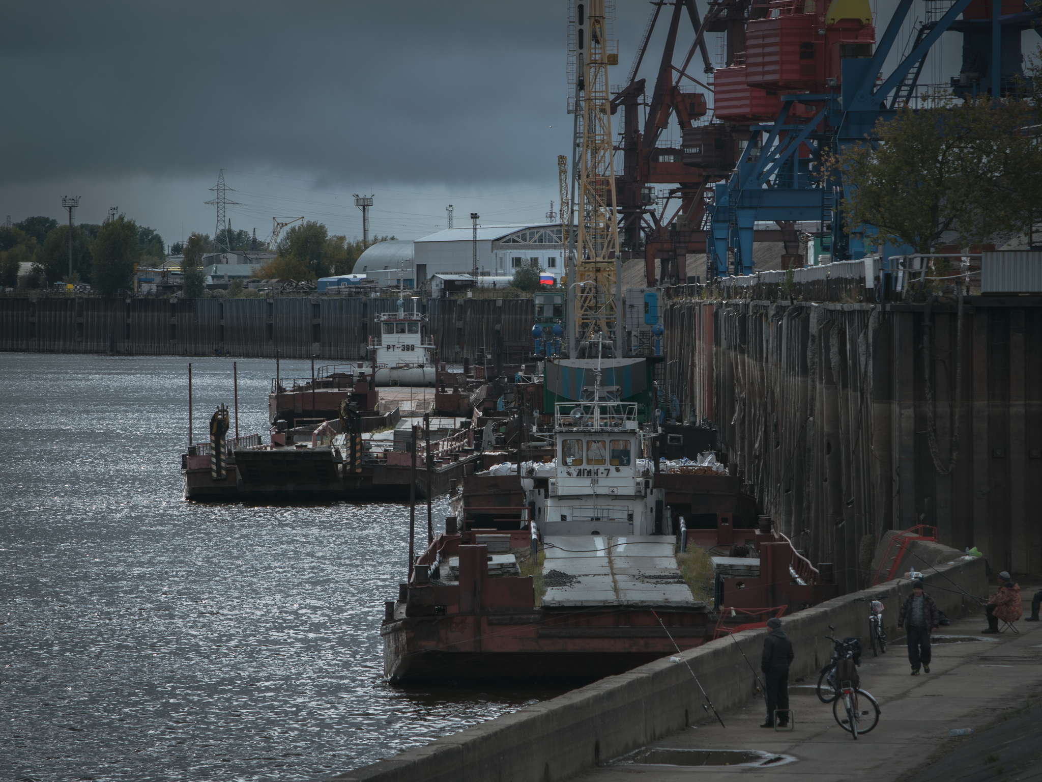 Nizhnevartovsk. - My, The photo, Nizhnevartovsk, The airport, Rechport, River, Ob, KhMAO, Longpost