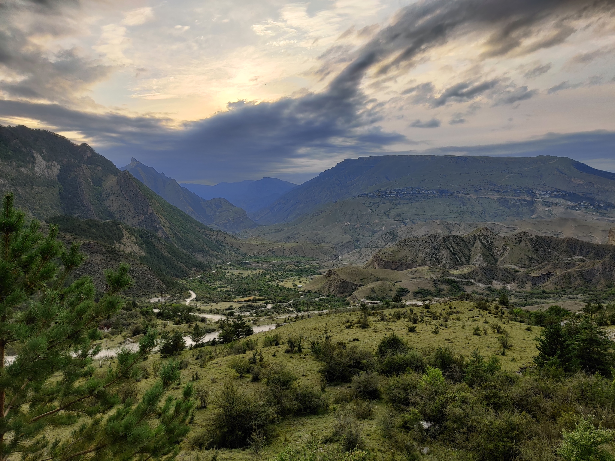 On the road to the Karadakh gorge - My, Dagestan, Travel across Russia, Travelers, The photo