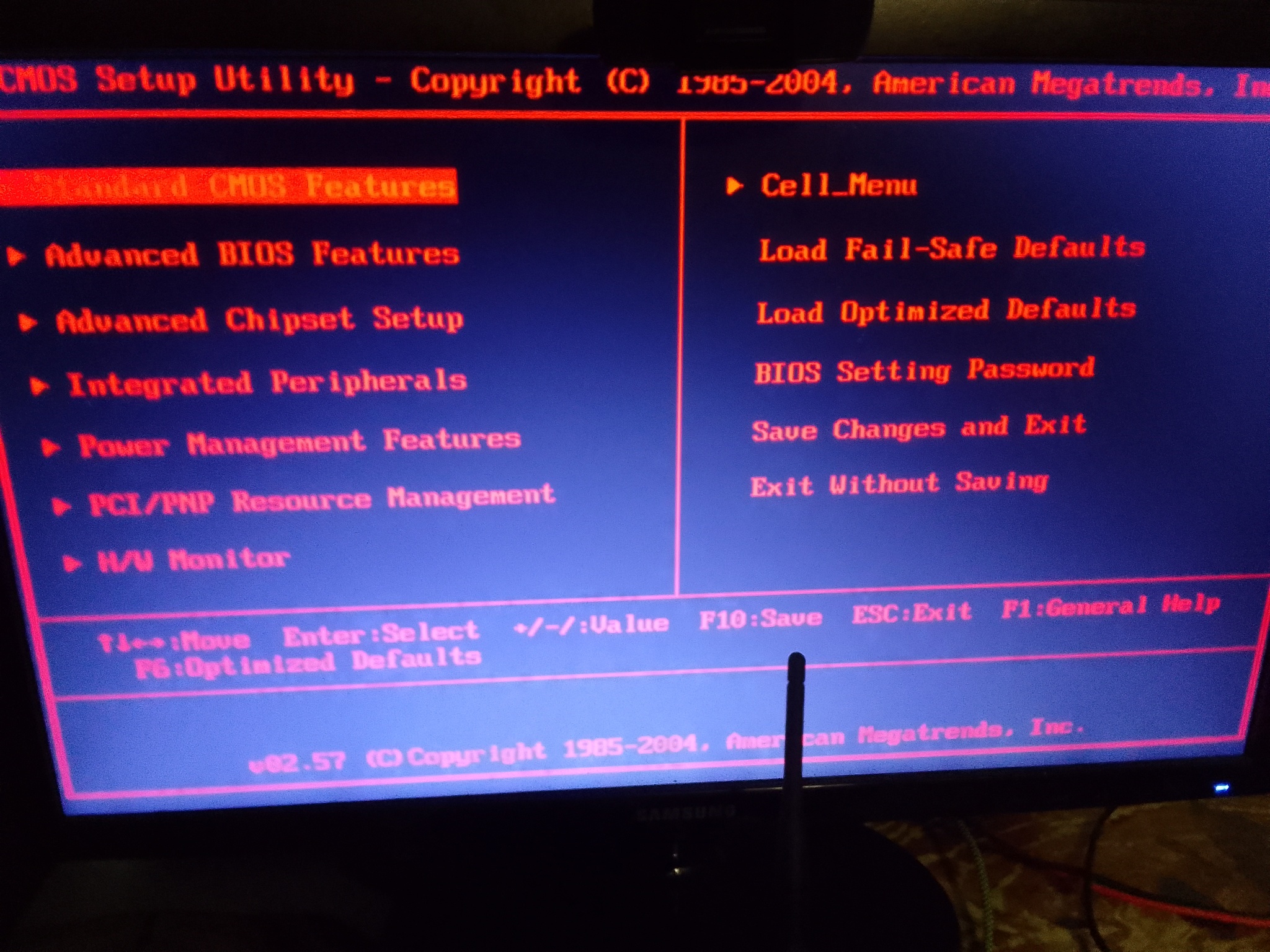 Почему на плате мси Интел при входе шрифт загрузочная картинка и сам ...
