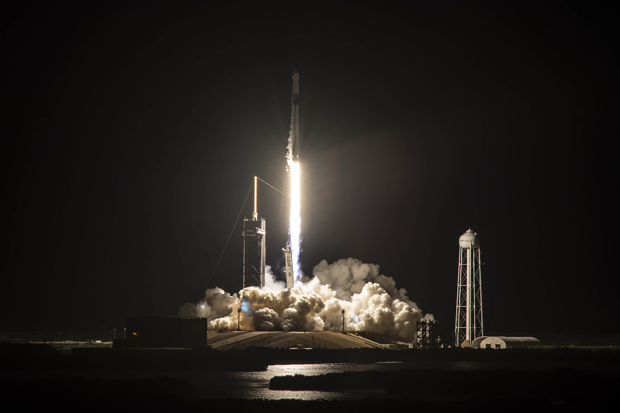 Successful launch of the first ever all-tourist mission - there is now an all-time record number of astronauts in space - Spacex, Dragon 2, Falcon 9, Spaceship, Cosmonautics, Space, Tourism, USA, , Technologies, Video, Longpost