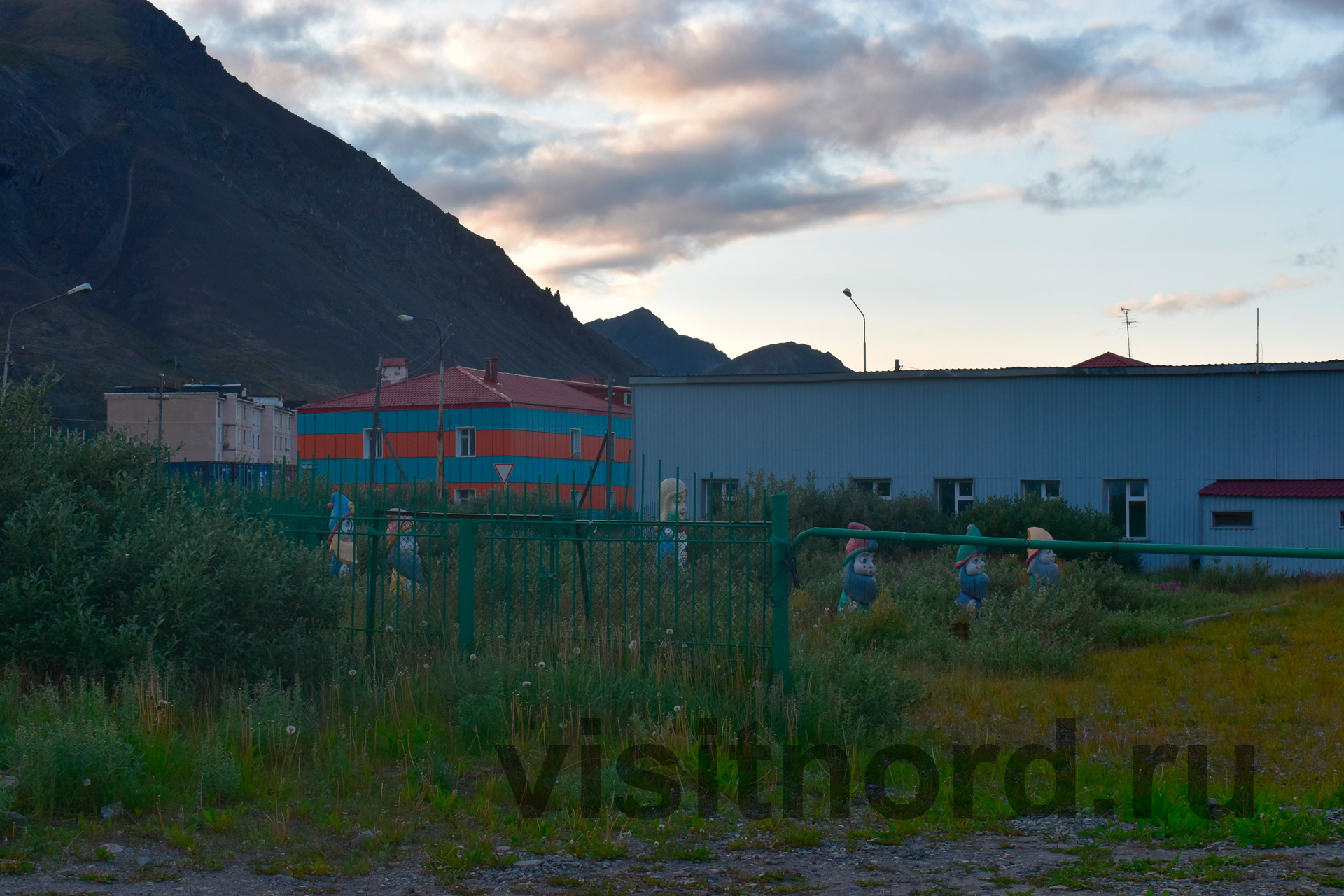 The beauty of the evening Egvekinot. - My, Egvekinot, Chukotka, Russia, North, Travels, Travelers, Tourism, Туристы, , Landscape, The photo, Longpost