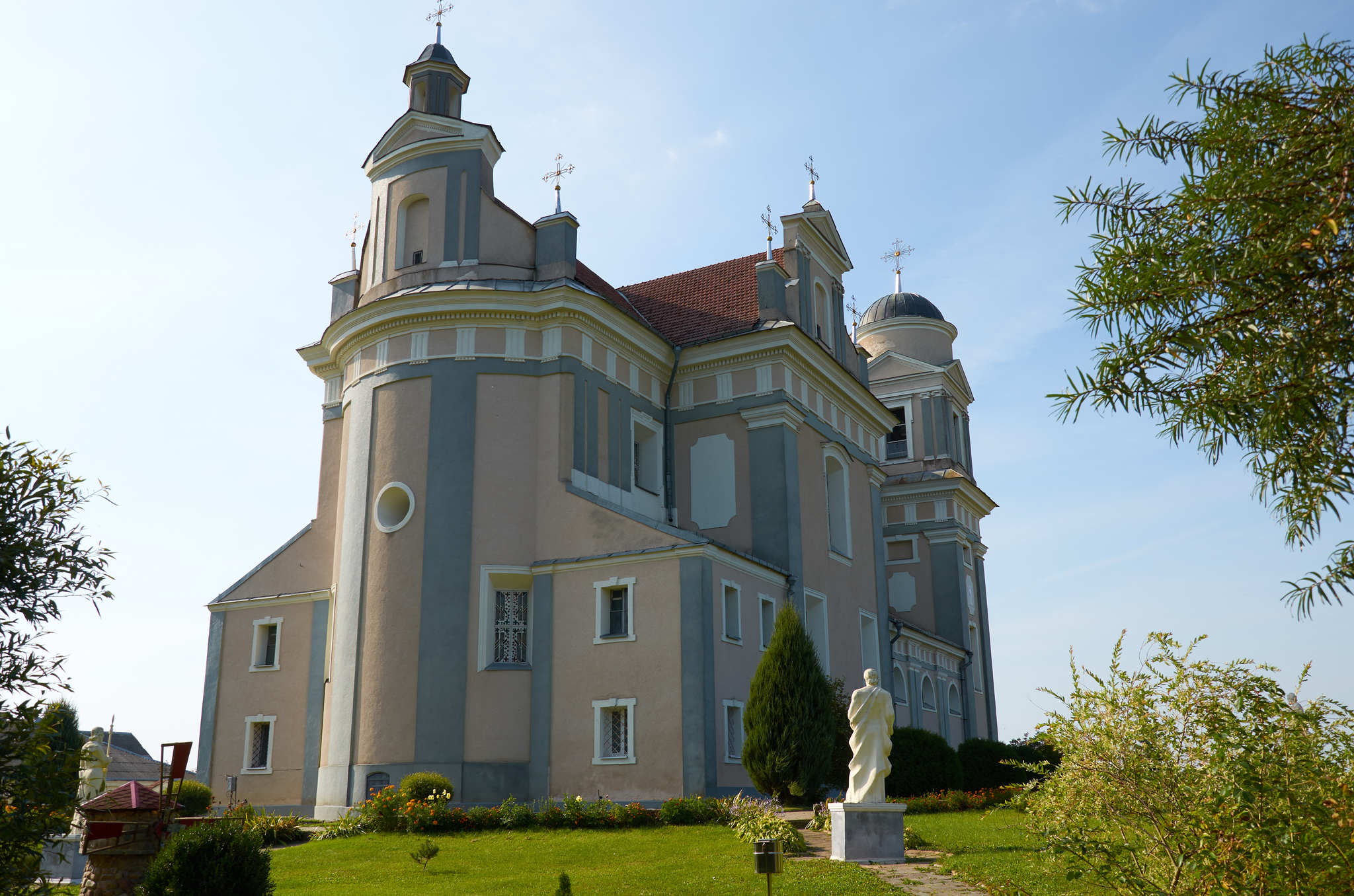 Minsk - Postavy and a few sights along the way - My, Republic of Belarus, Town, Nature, Catholic Church, cat, Lenin monument, sights, Beginning photographer, Longpost