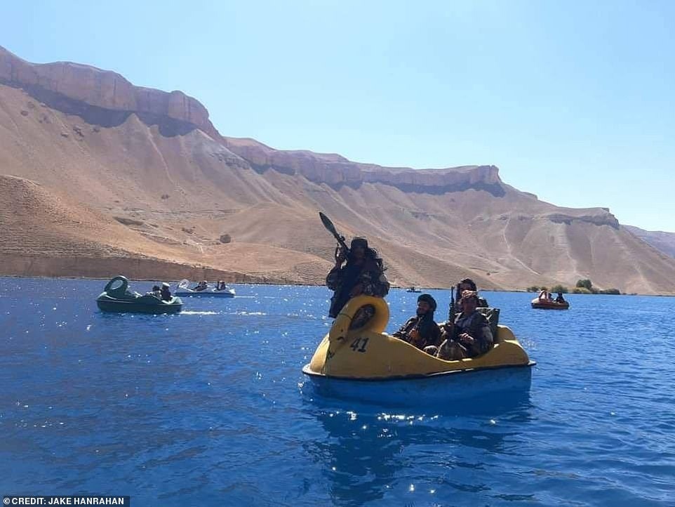 Taliban ride swan water bikes in Bandi Amir National Park in Afghanistan - Taliban, Afghanistan, Unbridled fun, Fun, Longpost, Milota