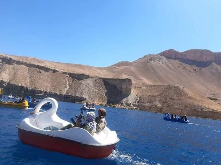 Taliban ride swan water bikes in Bandi Amir National Park in Afghanistan - Taliban, Afghanistan, Unbridled fun, Fun, Longpost, Milota